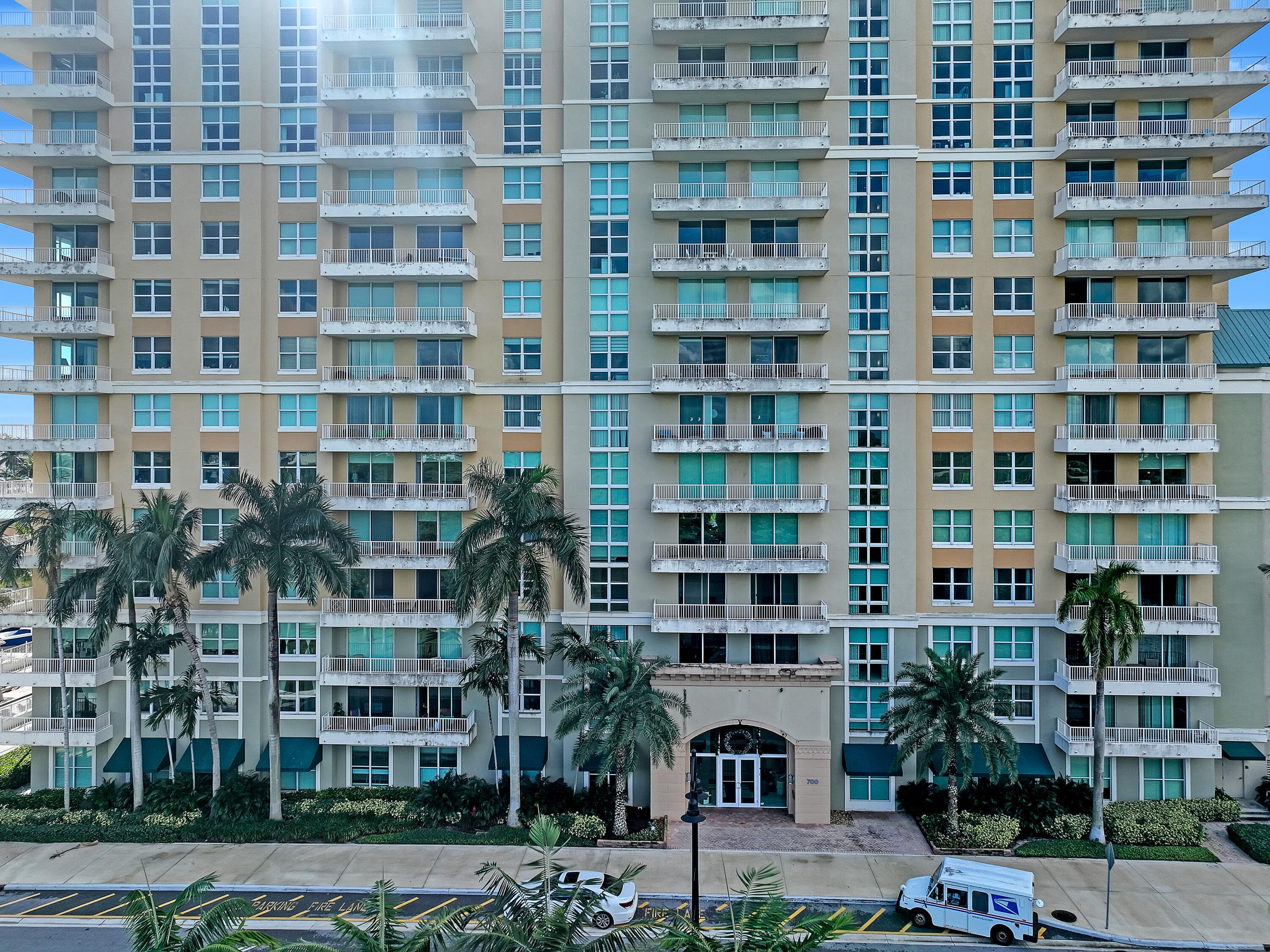 700 E Boynton Beach Boulevard 312, Boynton Beach, FL 33435 — photo 4 of 32