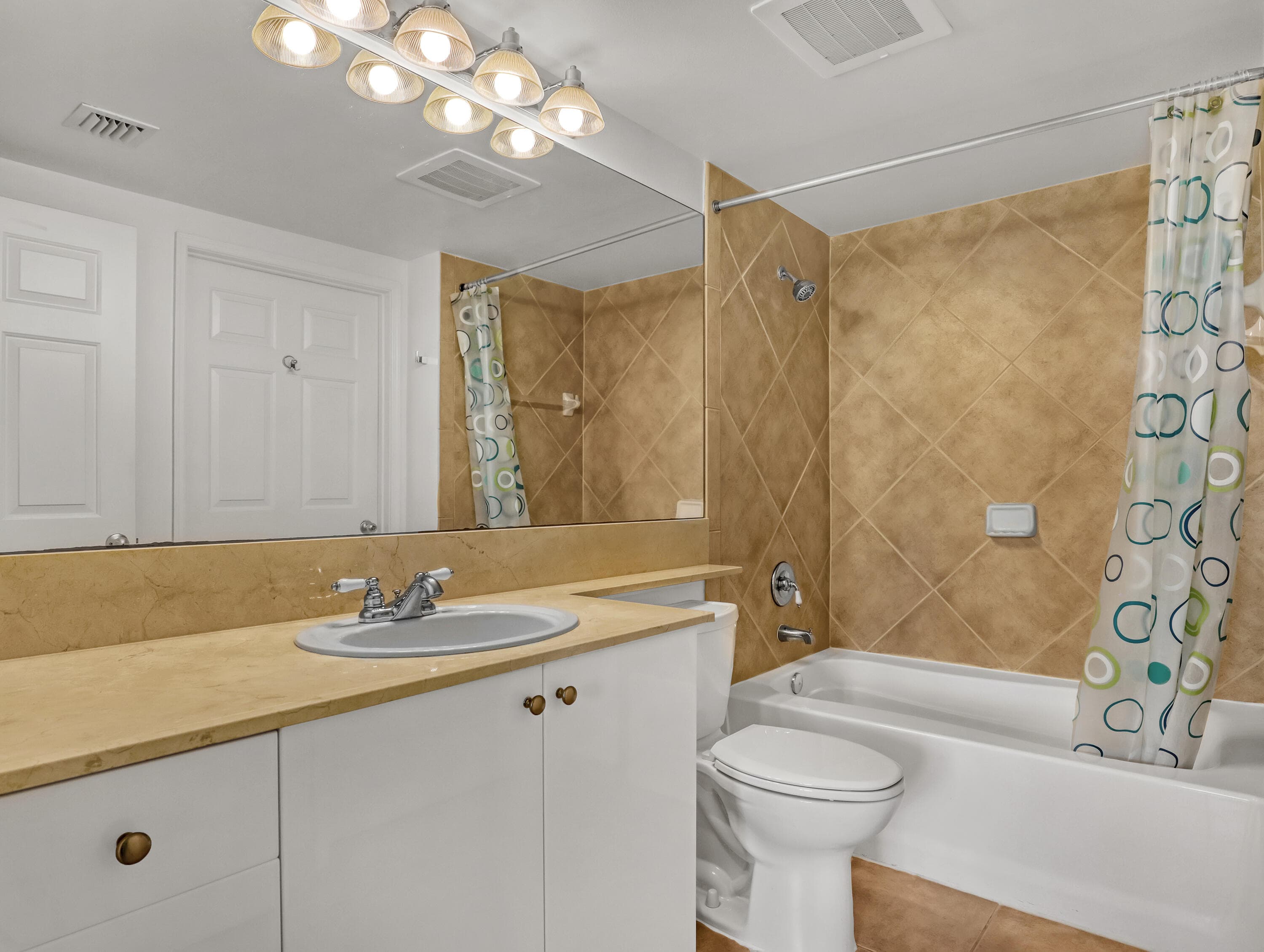 700 E Boynton Beach Boulevard 312, Boynton Beach, FL 33435 — photo 7 of 32