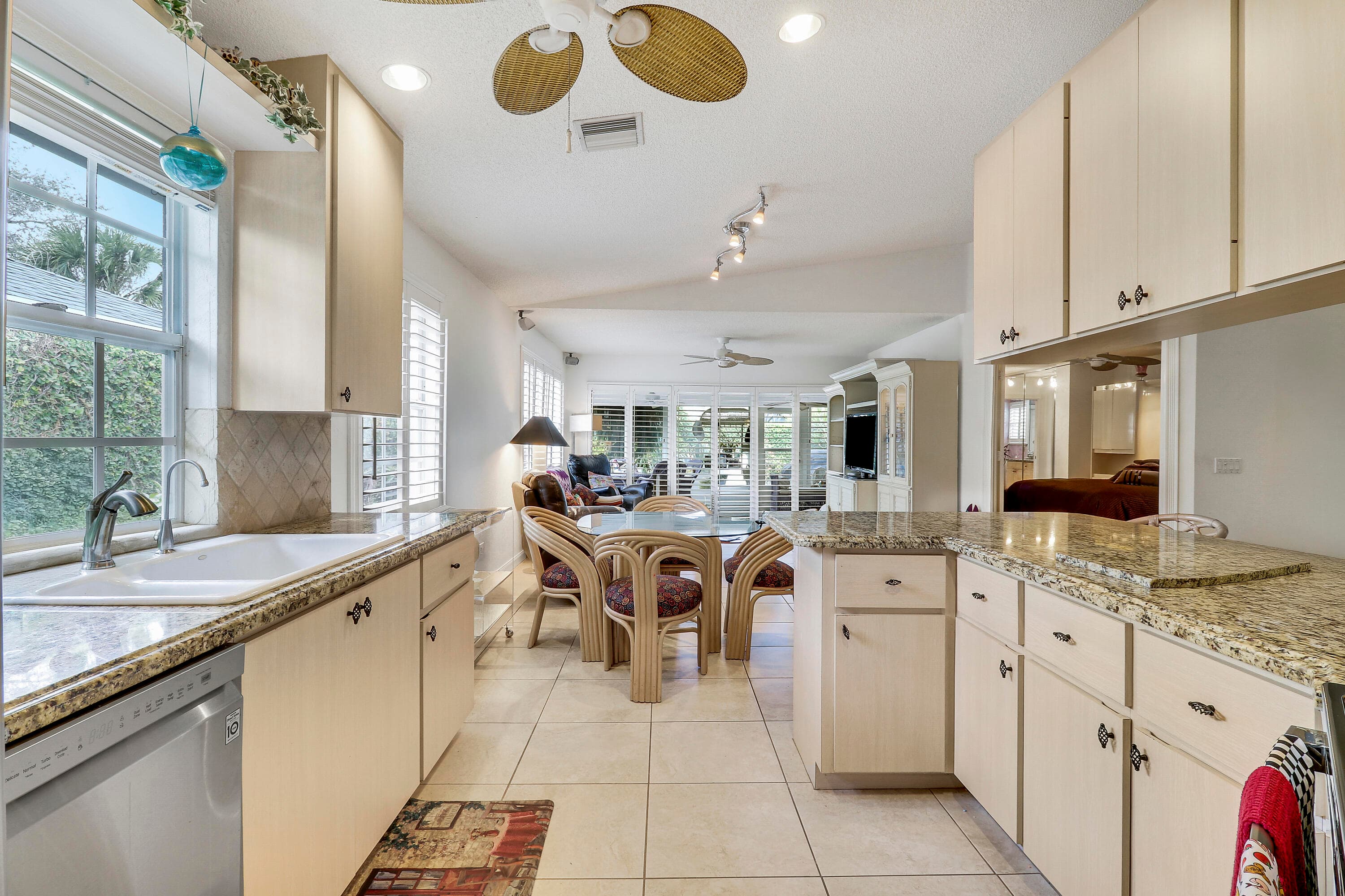262 Brier Circle, Jupiter, FL 33458 — photo 6 of 29