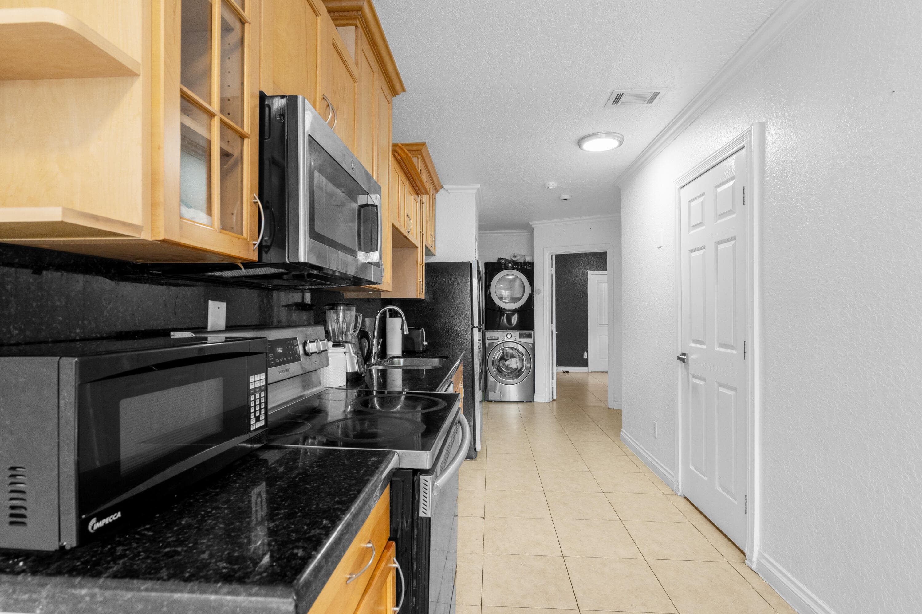 1404 NW 4th Avenue, Fort Lauderdale, FL 33311 — photo 11 of 27