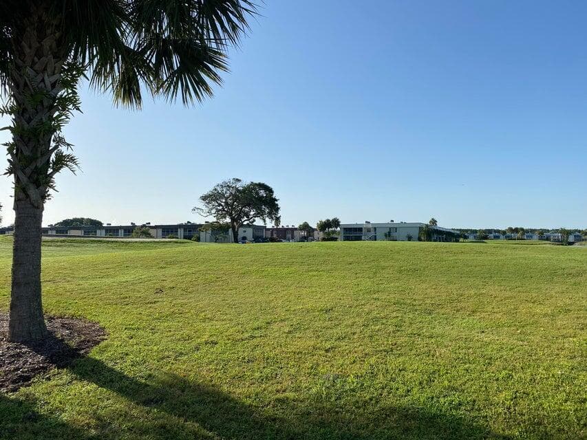 177 Flanders D 177, Delray Beach, FL 33484 — photo 23 of 30