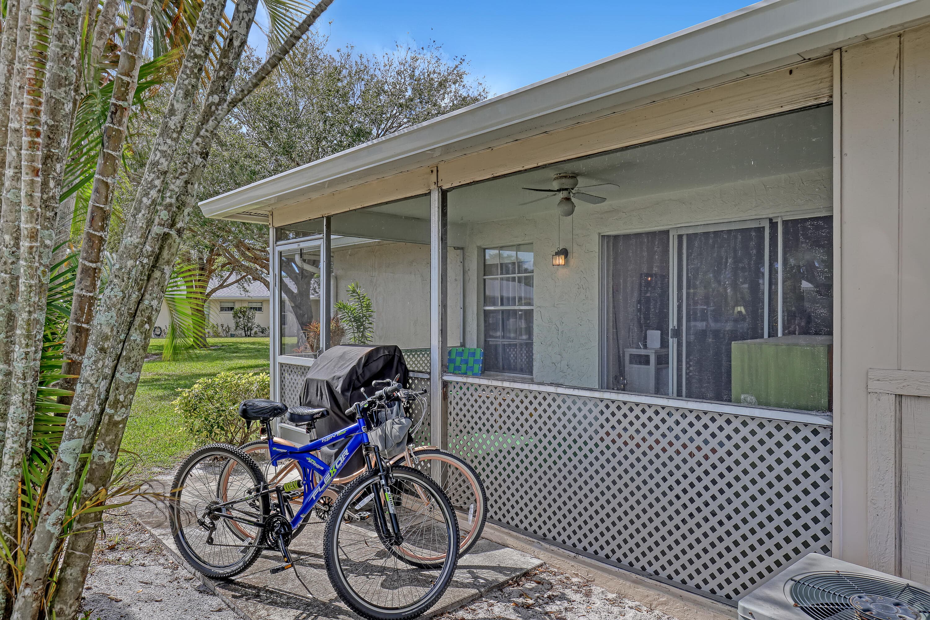 553 Covered Bridge Boulevard, Lake Worth, FL 33467 — photo 23 of 45