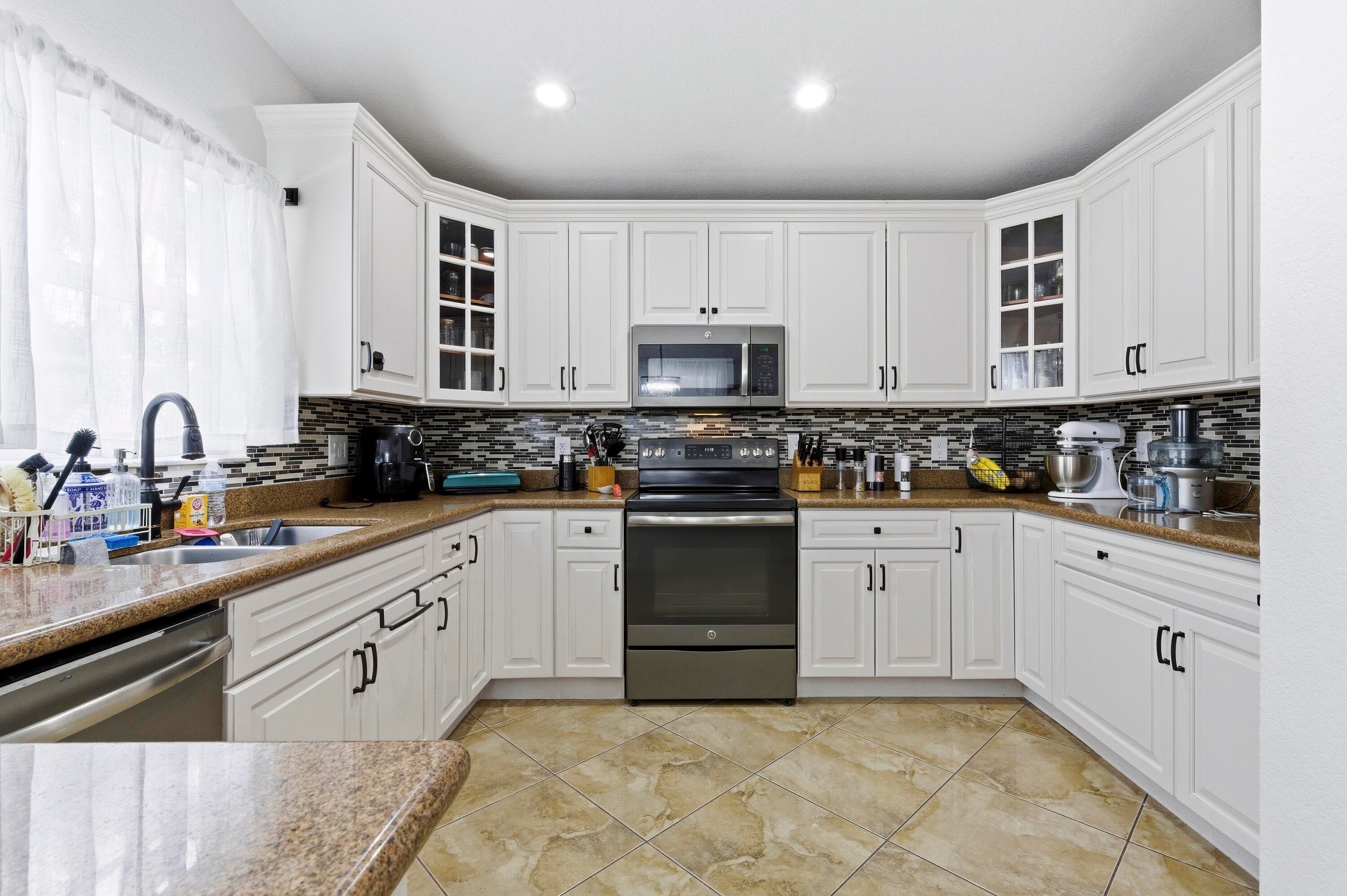 340 Hammocks Trail, Greenacres, FL 33413 — photo 11 of 36