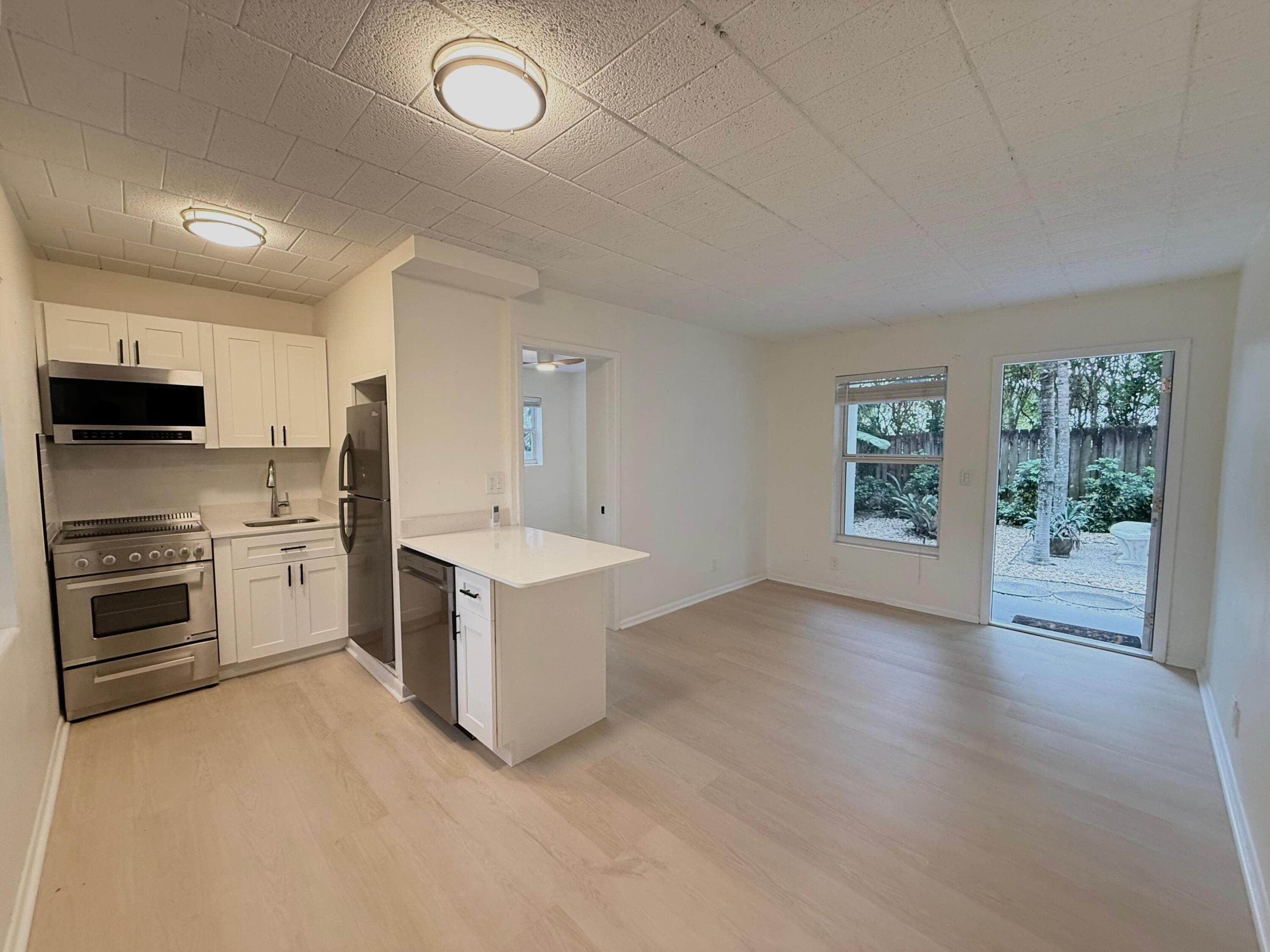1713 Florida Avenue B2, West Palm Beach, FL 33401 — photo 4 of 8