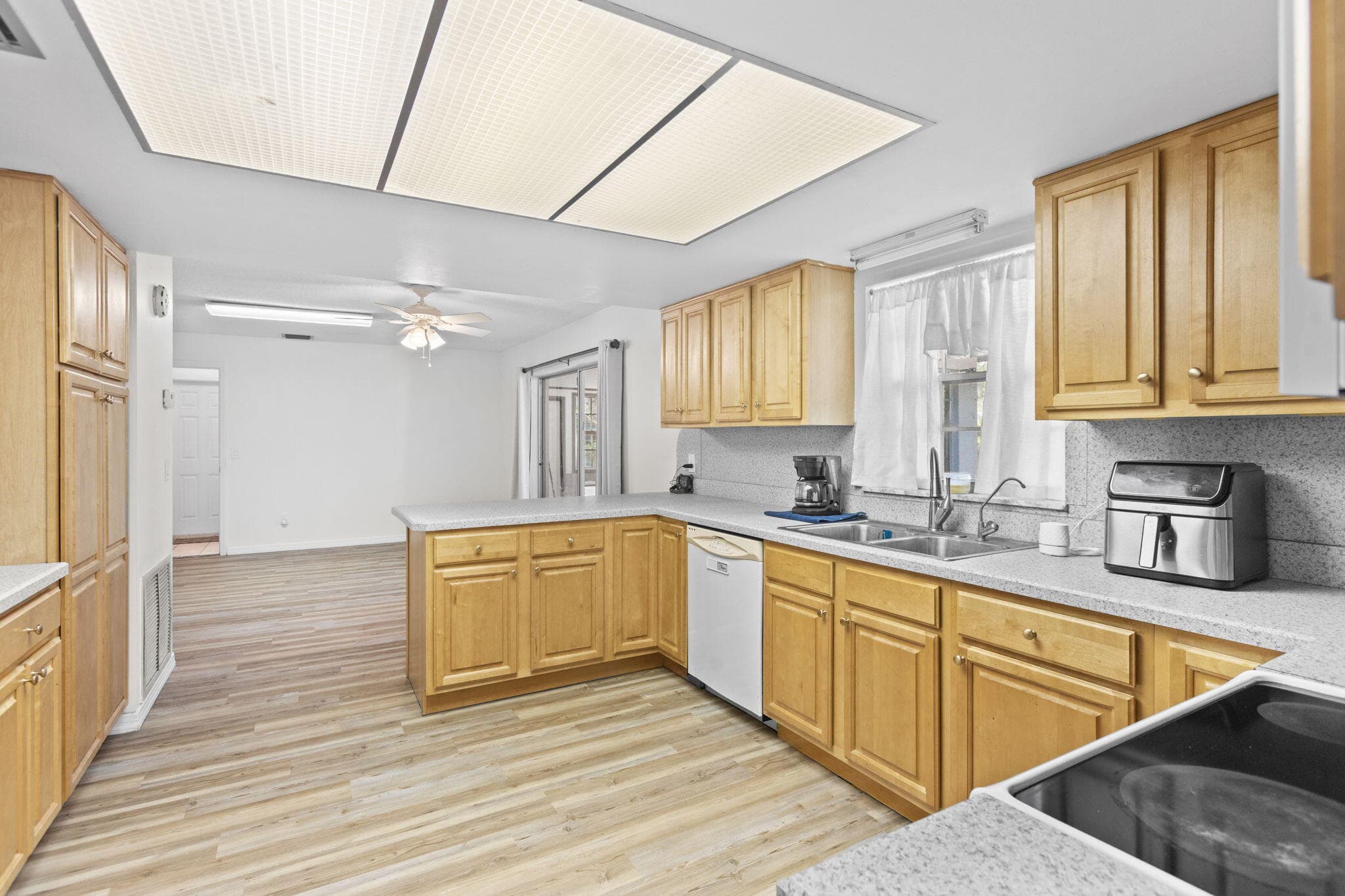 2902 Grove Drive, Fort Pierce, FL 34981 — photo 9 of 39