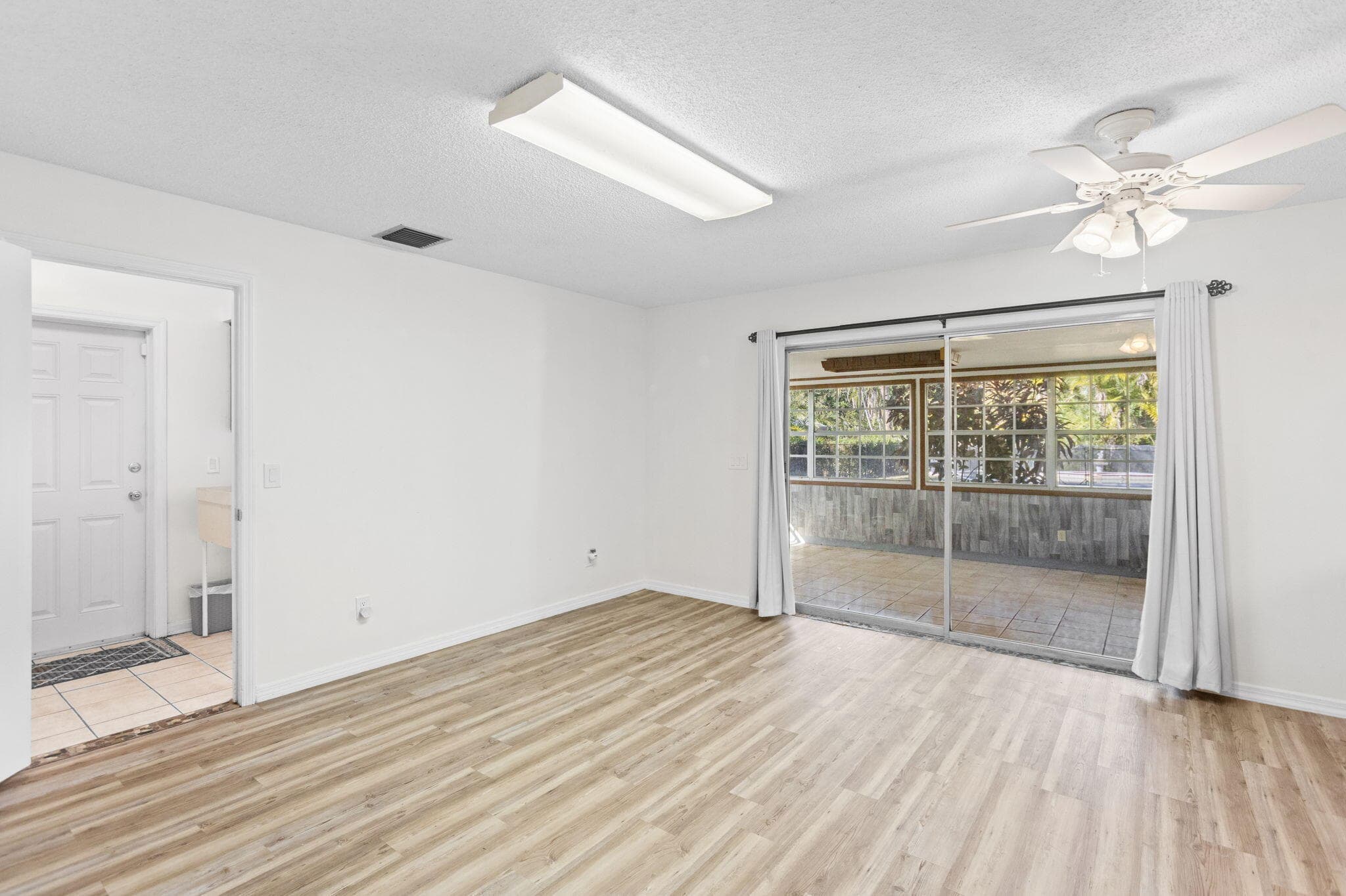 2902 Grove Drive, Fort Pierce, FL 34981 — photo 11 of 39
