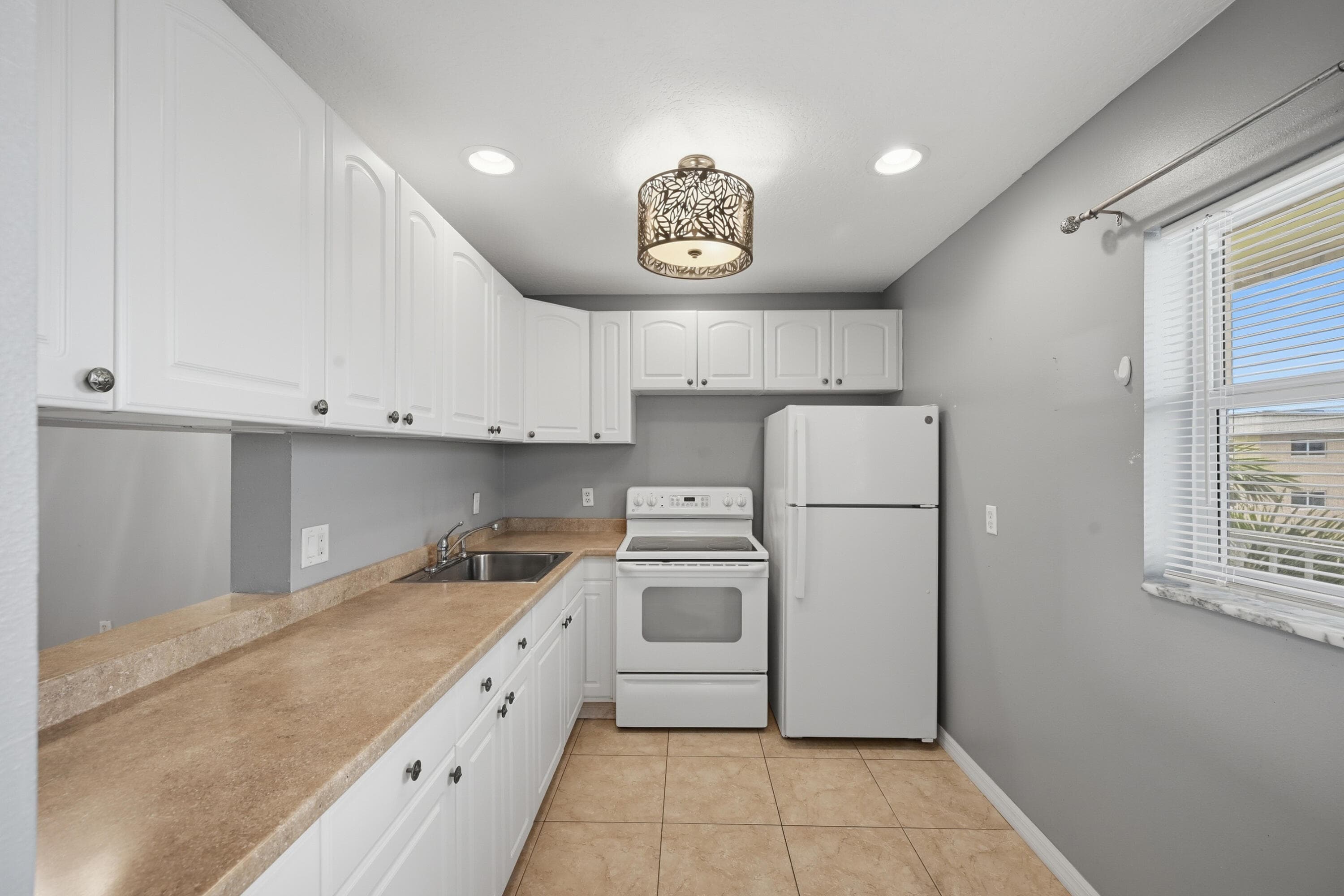 130 NE 26th Avenue 4090, Boynton Beach, FL 33435 — photo 3 of 46