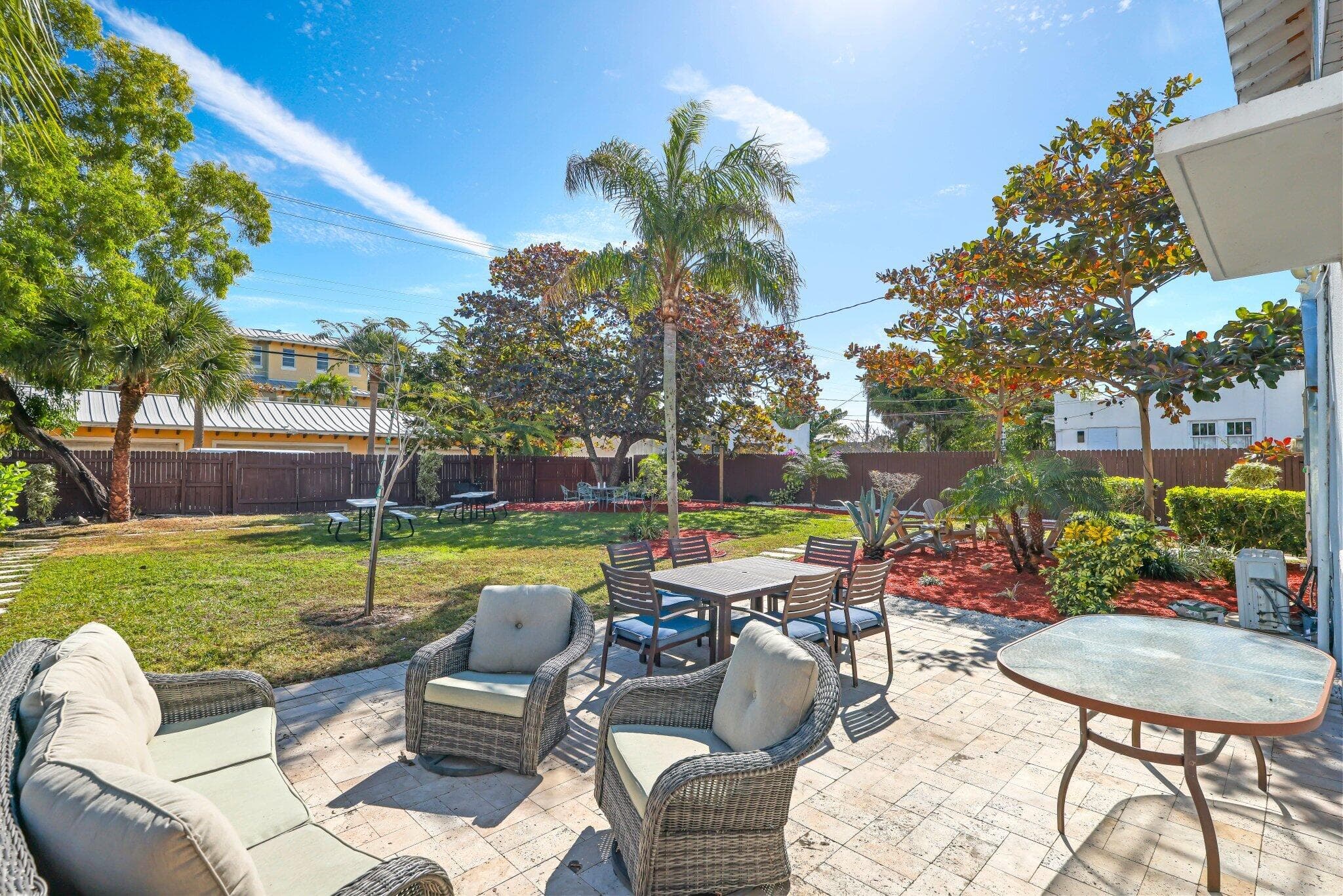 812 S N Street, Lake Worth Beach, FL 33460 — photo 5 of 81