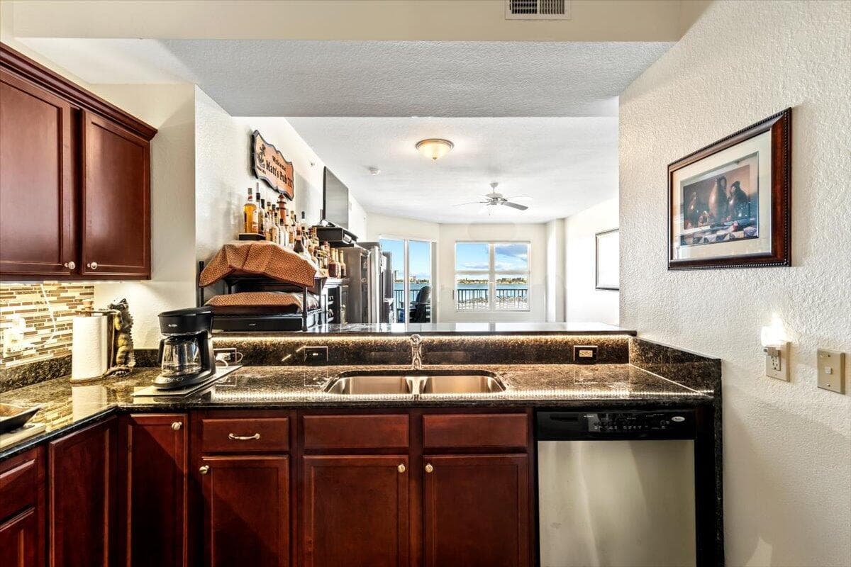 2801 S Ridgewood Avenue 717, South Daytona, FL 32119 — photo 12 of 54