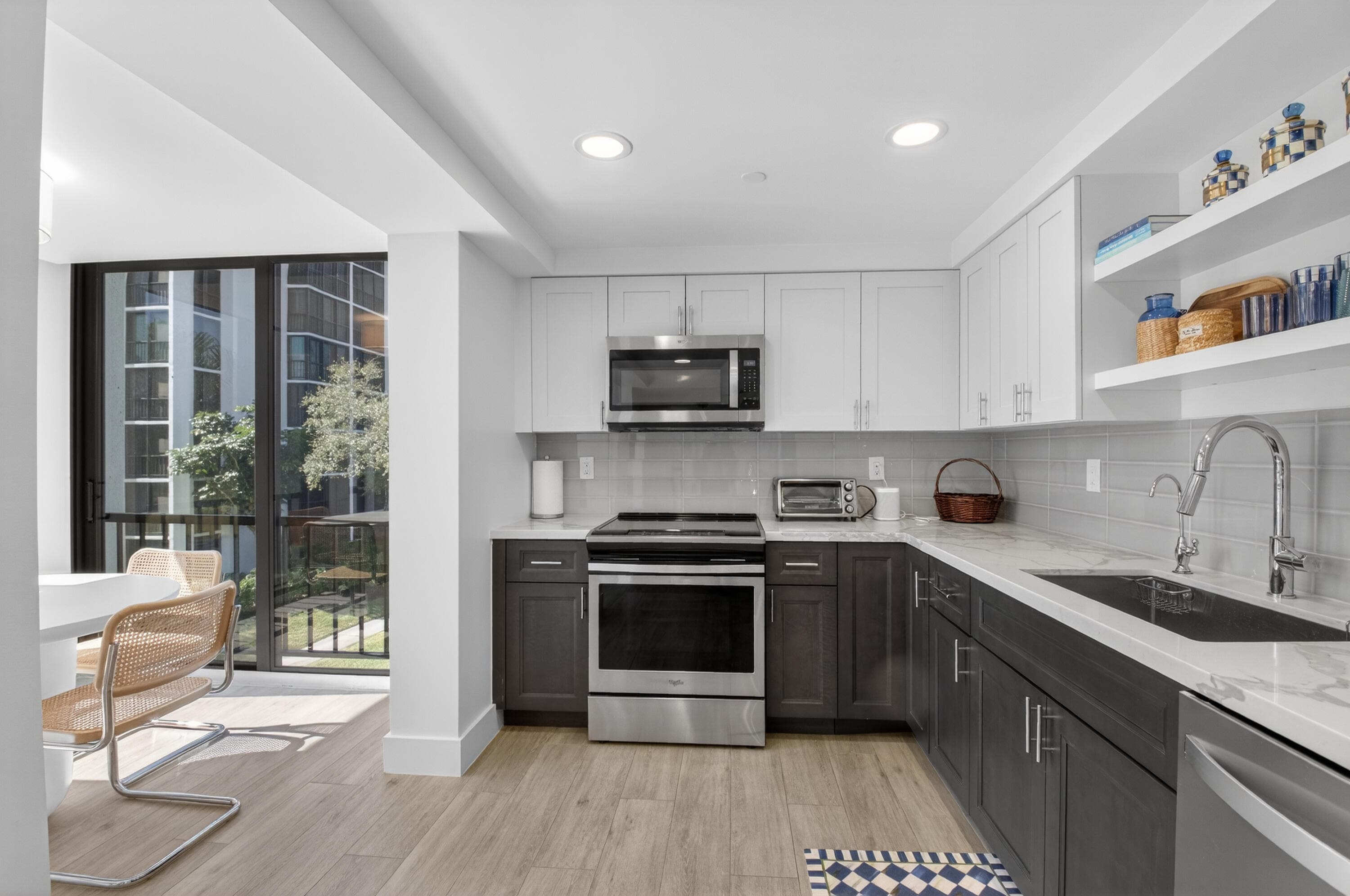 7754 Lakeside Boulevard 435, Boca Raton, FL 33434 — photo 2 of 67