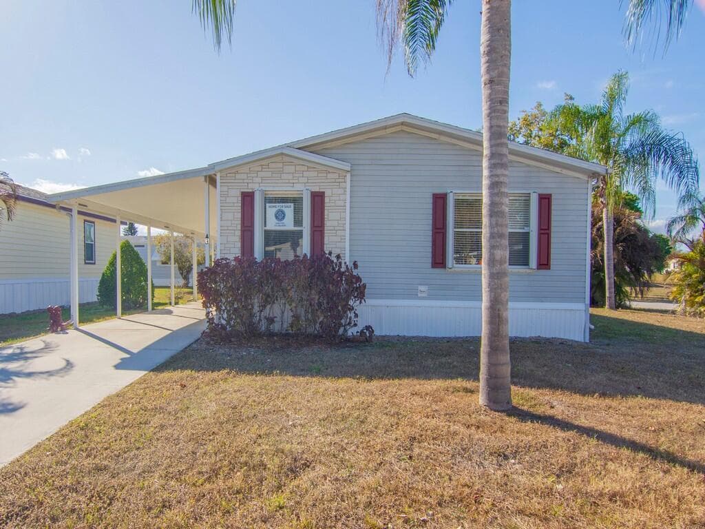 43 Montilla Way, Port St. Lucie, FL 34952 — photo 4 of 33