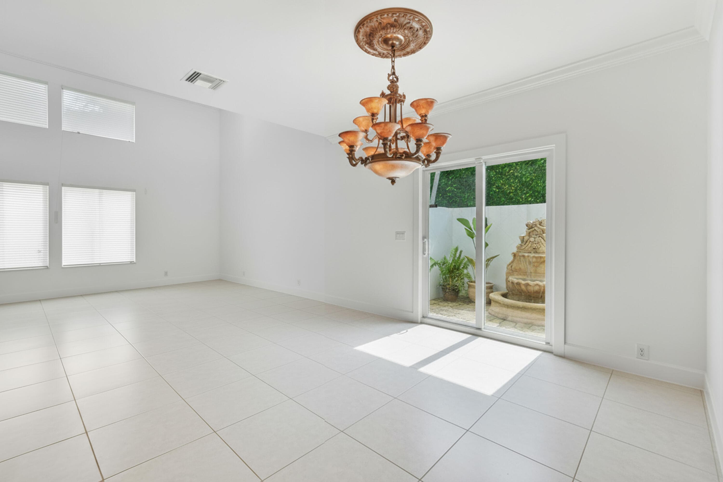 2801 Embassy Drive, West Palm Beach, FL 33401 — photo 13 of 65