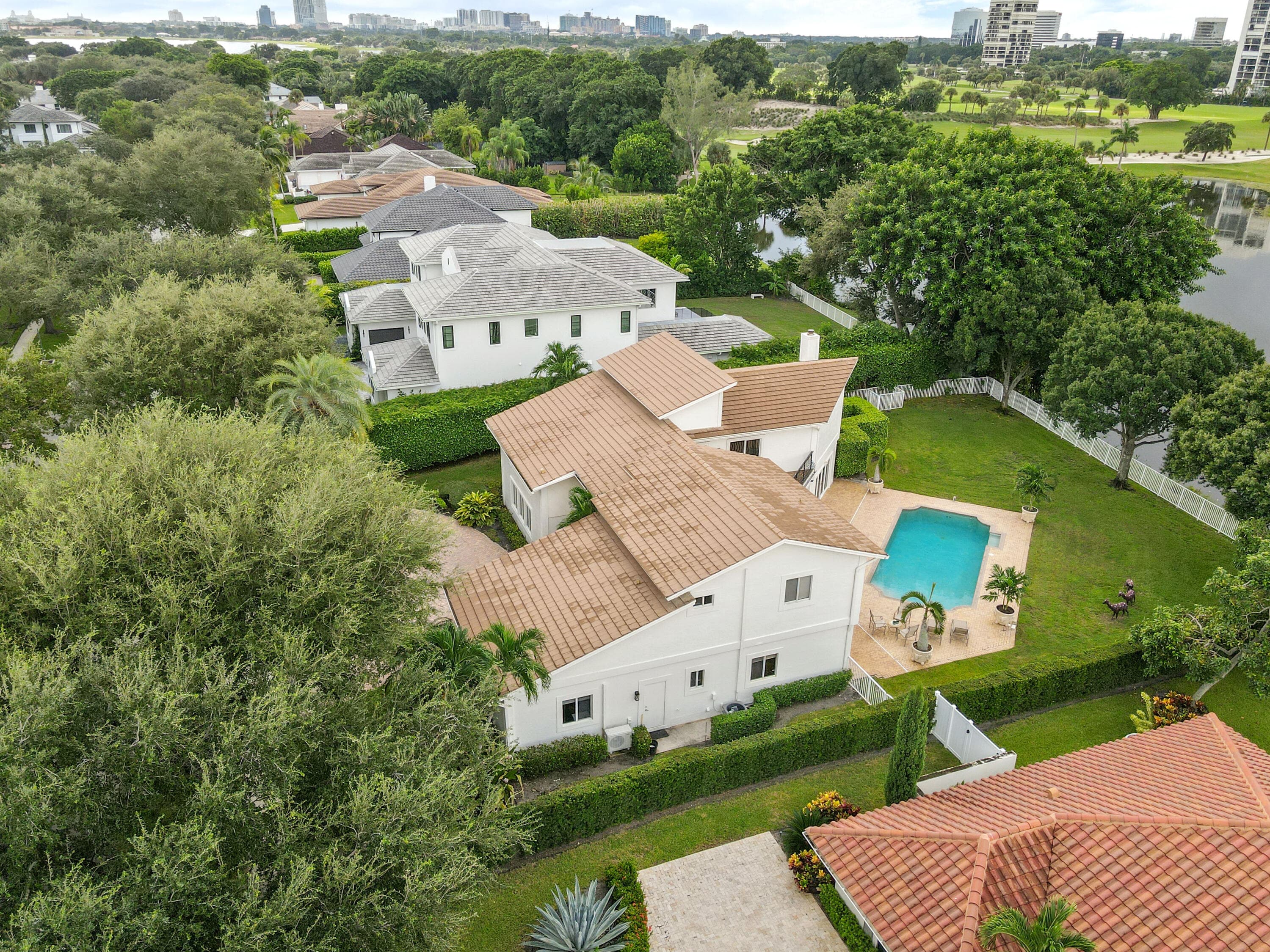 2801 Embassy Drive, West Palm Beach, FL 33401 — photo 38 of 65
