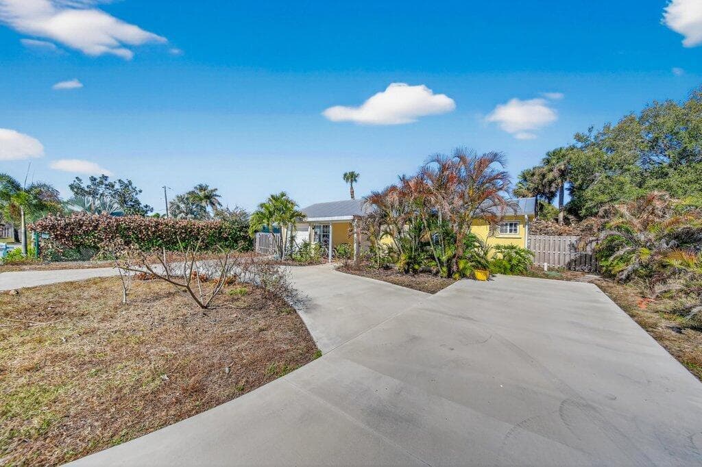 2427 NE Center Street, Jensen Beach, FL 34957 — photo 7 of 32
