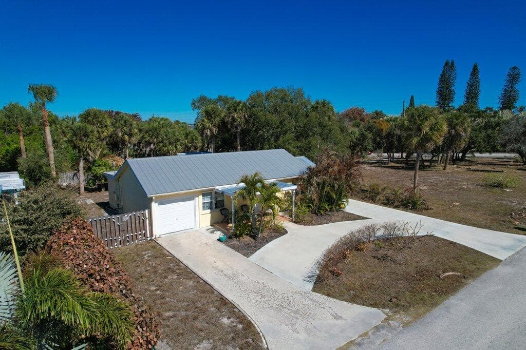 2427 NE Center Street, Jensen Beach, FL 34957 — photo