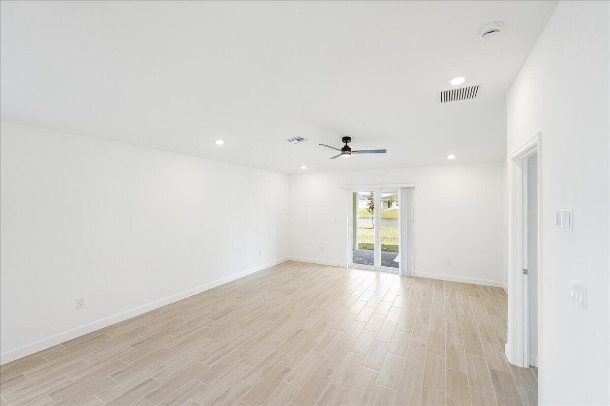 6331 NW Windwood Way, Port St. Lucie, FL 34987 — photo 12 of 32