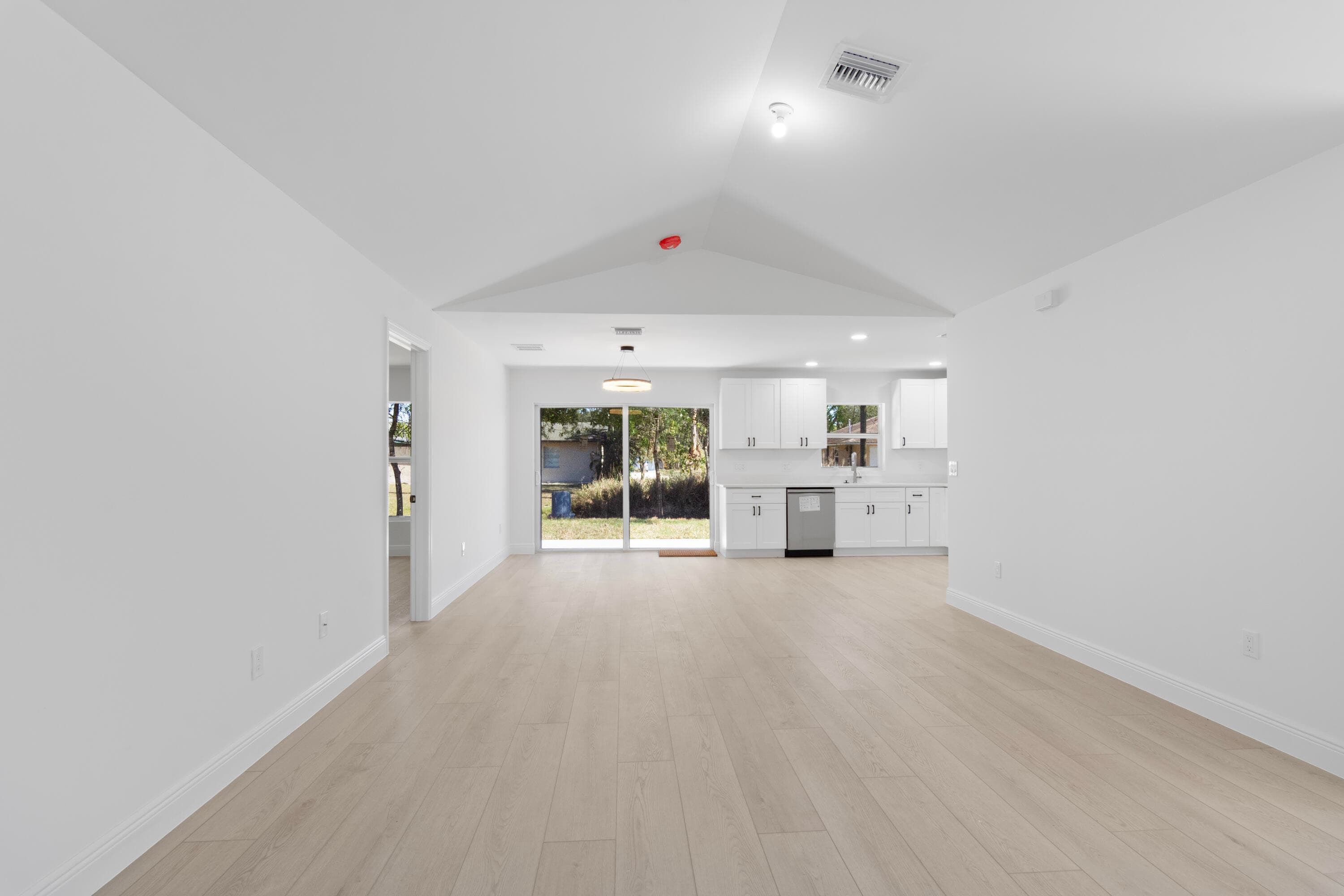 4556 49th Avenue, Vero Beach, FL 32967 — photo 8 of 24
