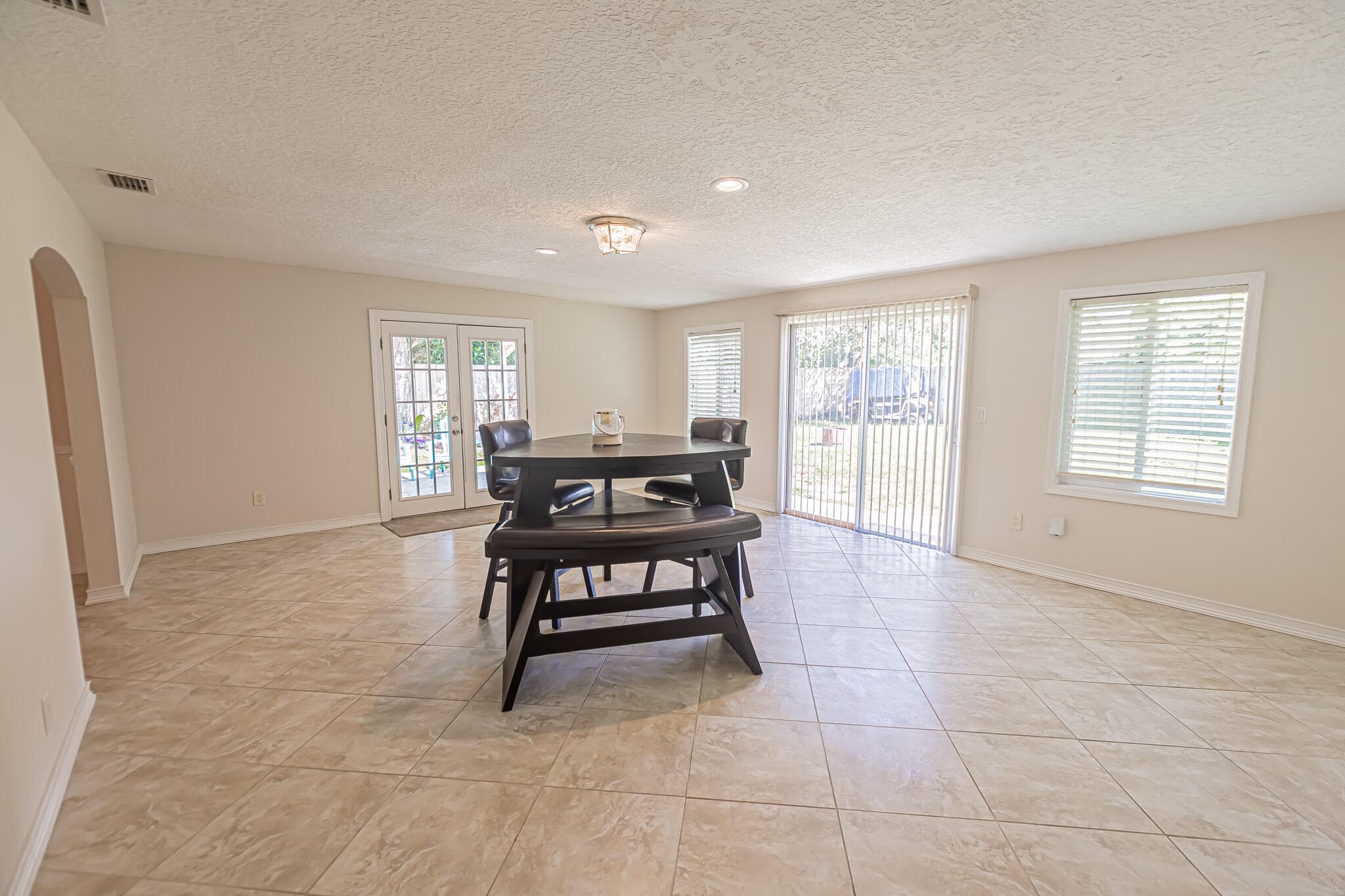 471 SE Lamon Lane, Port St. Lucie, FL 34983 — photo 10 of 32
