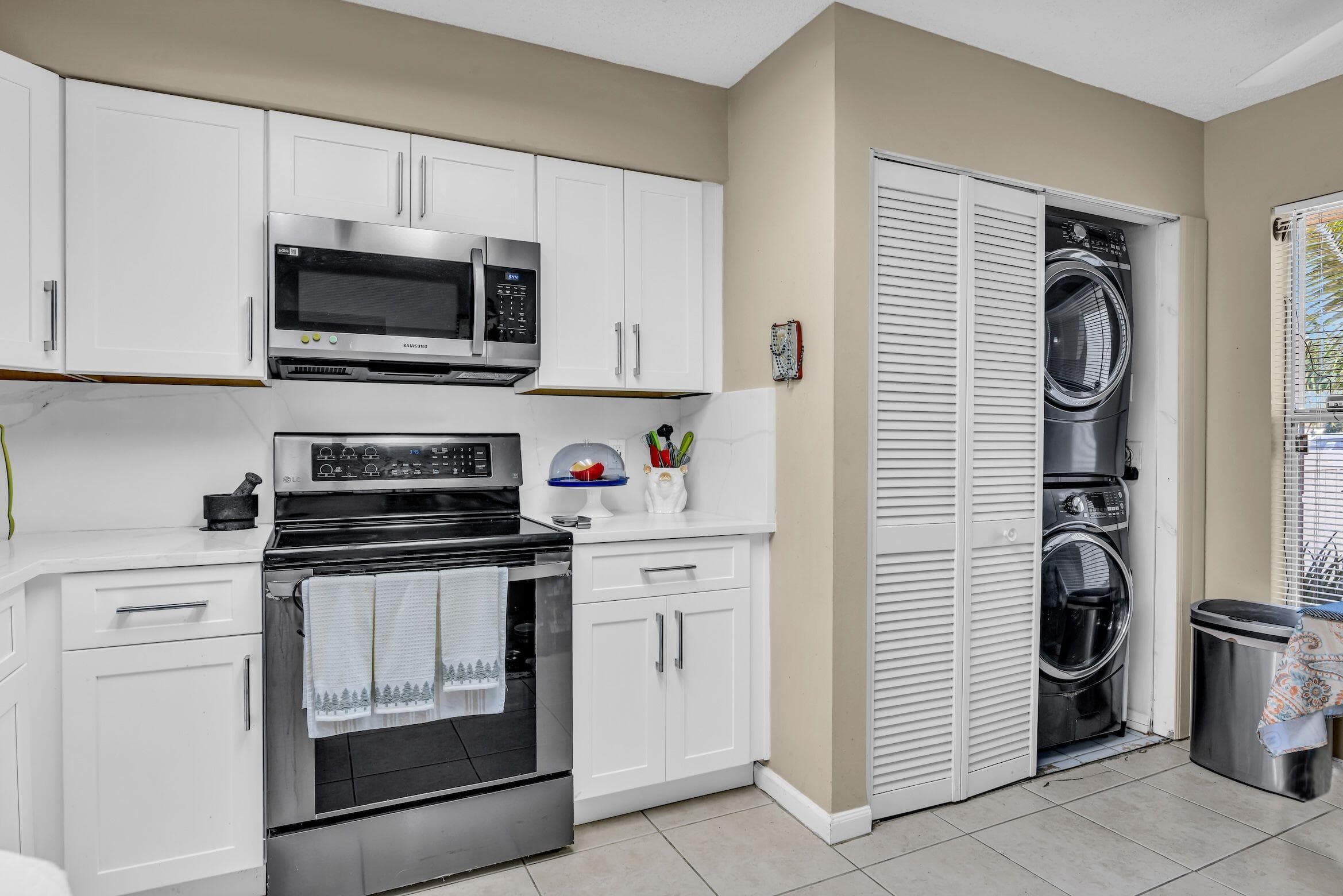 14527 Bonaire Boulevard 101, Delray Beach, FL 33446 — photo 3 of 46