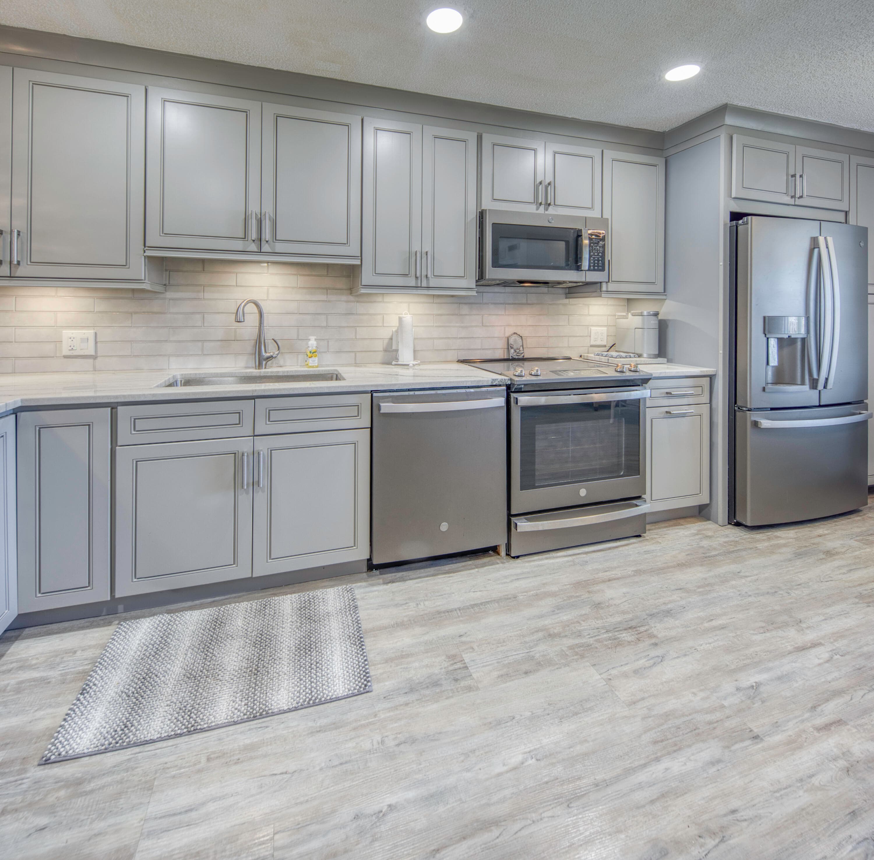 1720 NW 20th Avenue 201, Delray Beach, FL 33445 — photo 8 of 33