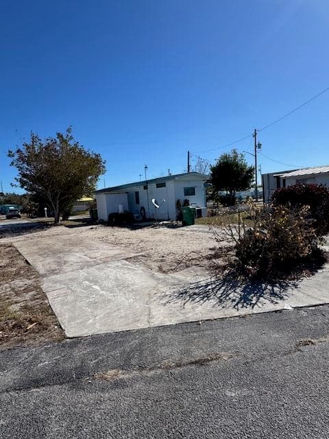 2023 St Lucie Blvd, Fort Pierce, FL 34946 — photo 5 of 12