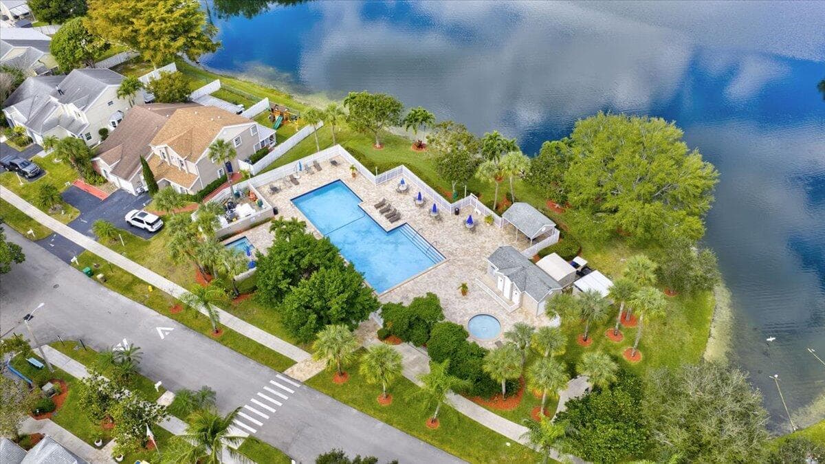901 SW 111th Way, Davie, FL 33324 — photo 44 of 45