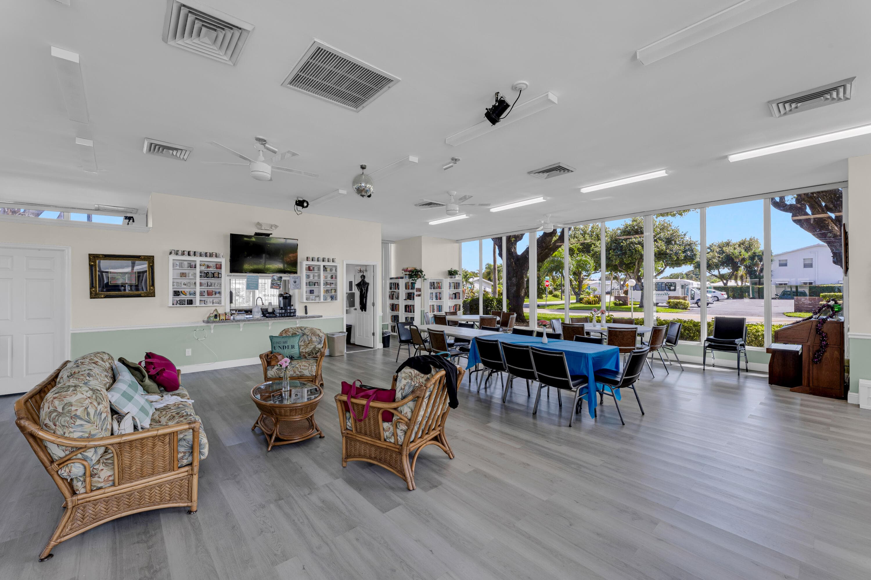 2475 W Golf Boulevard 247, Pompano Beach, FL 33064 — photo 32 of 92