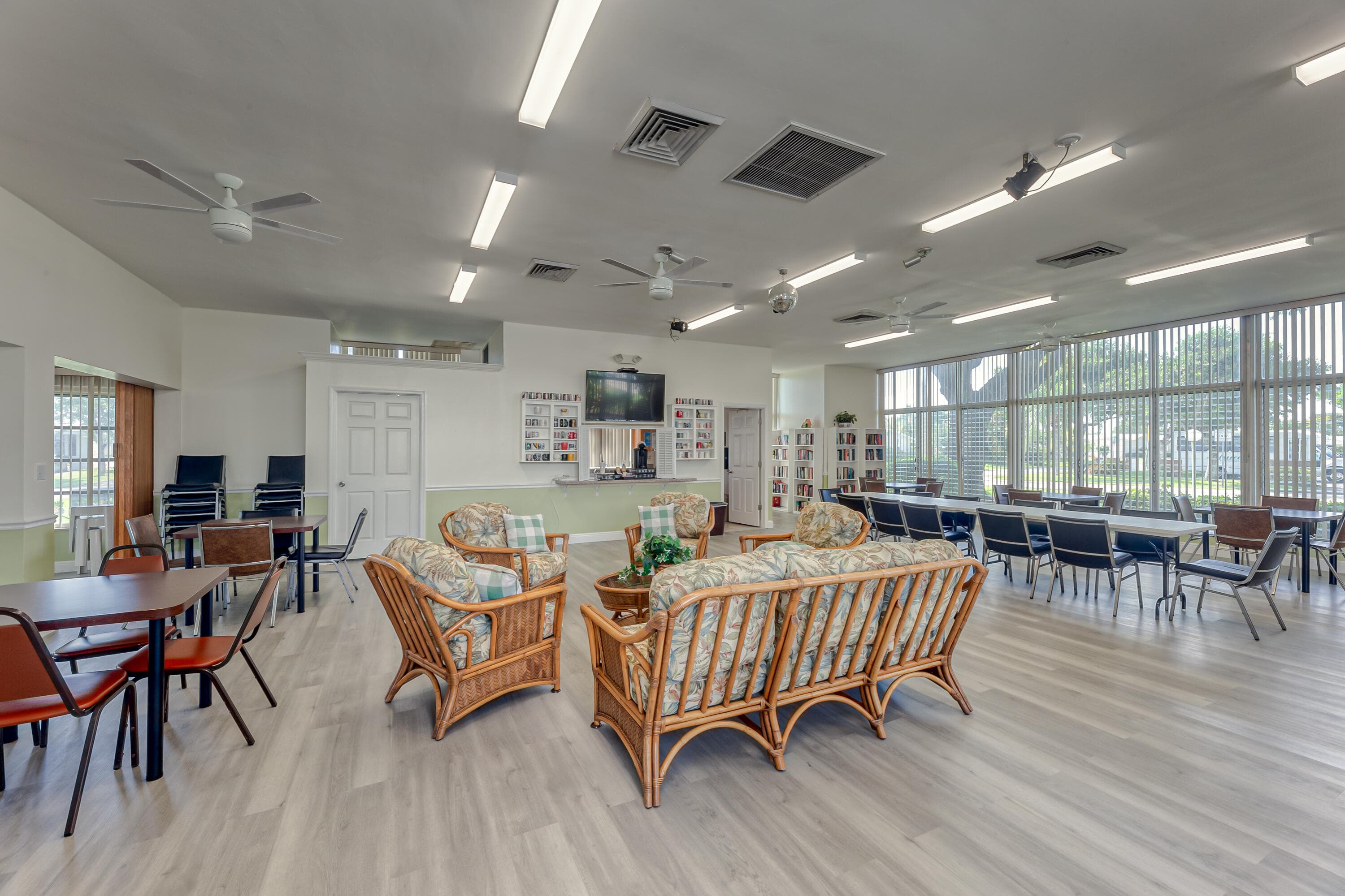 2475 W Golf Boulevard 247, Pompano Beach, FL 33064 — photo 54 of 92