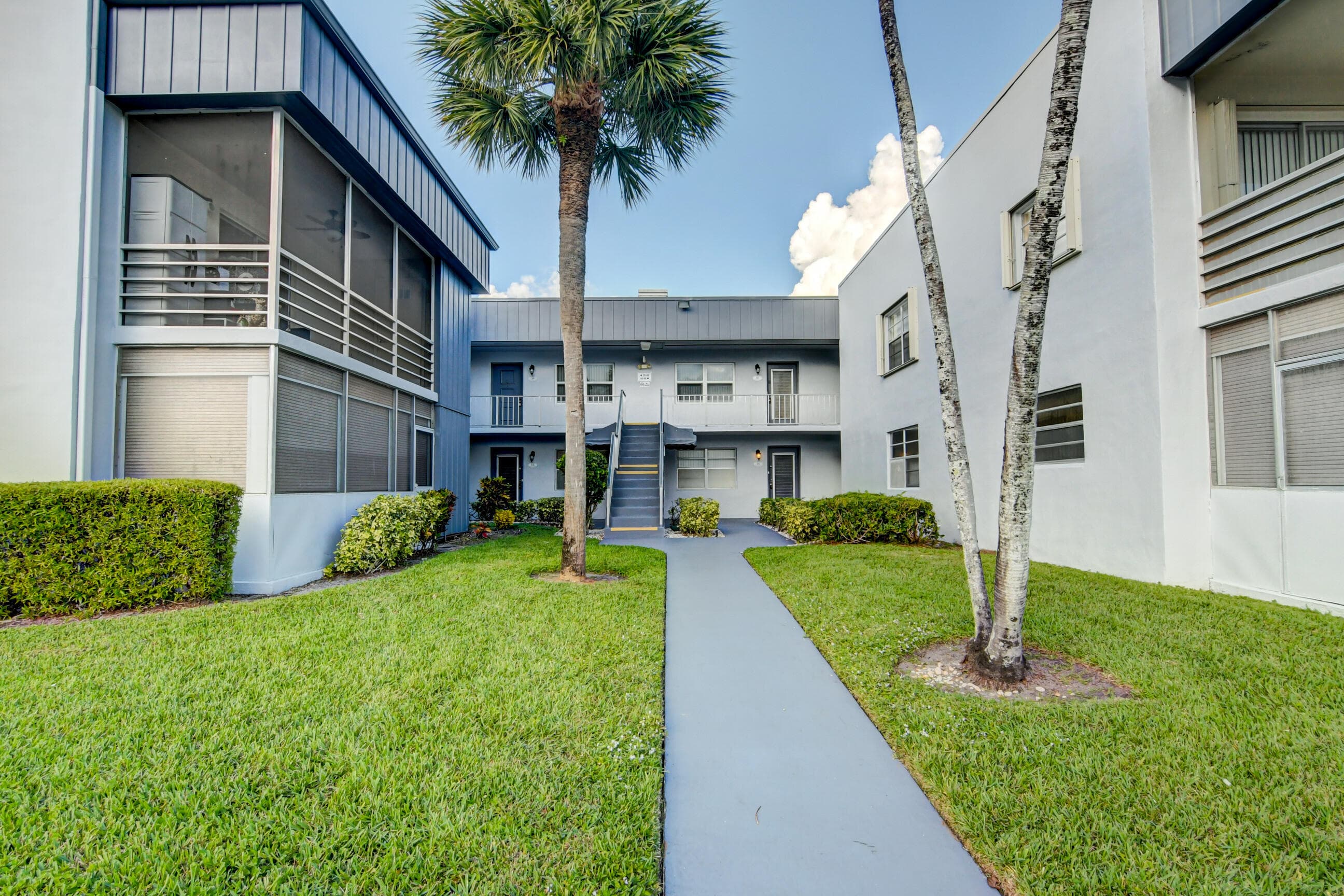 42 Burgundy A, Delray Beach, FL 33484 — photo 1 of 16