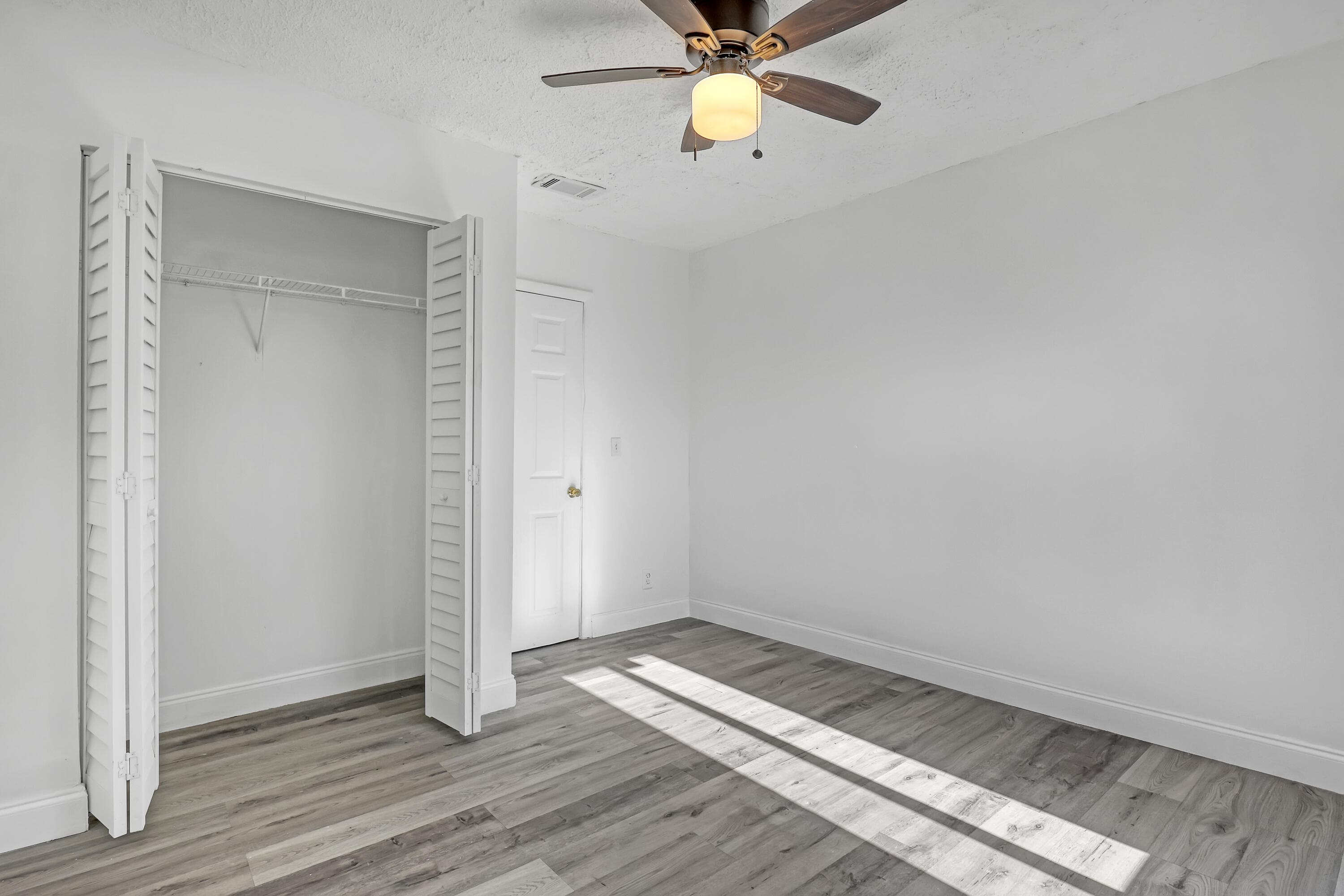 180 W 15th Street, Riviera Beach, FL 33404 — photo 19 of 45