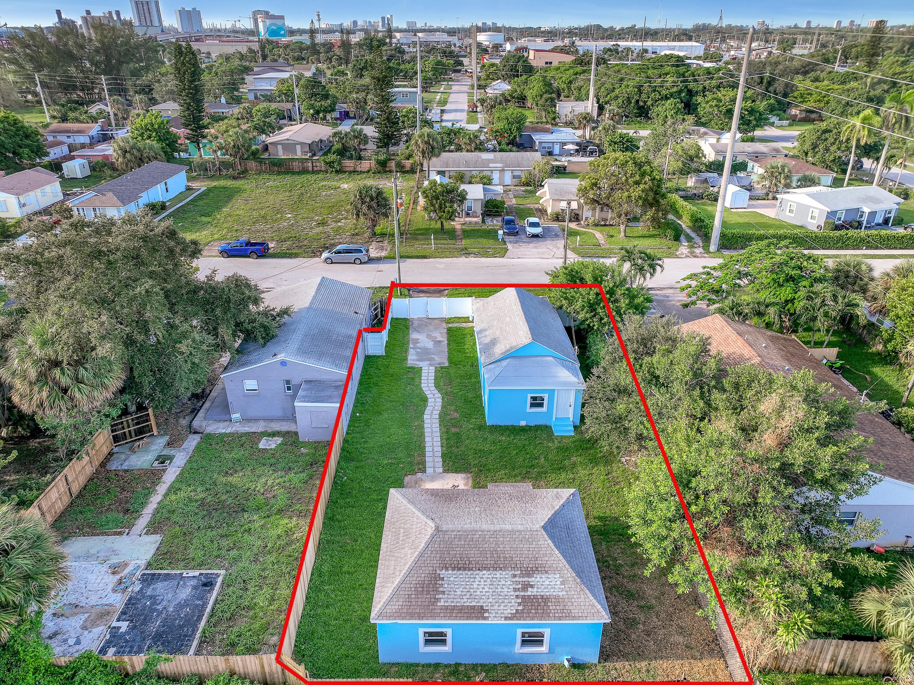 180 W 15th Street, Riviera Beach, FL 33404 — photo 40 of 45