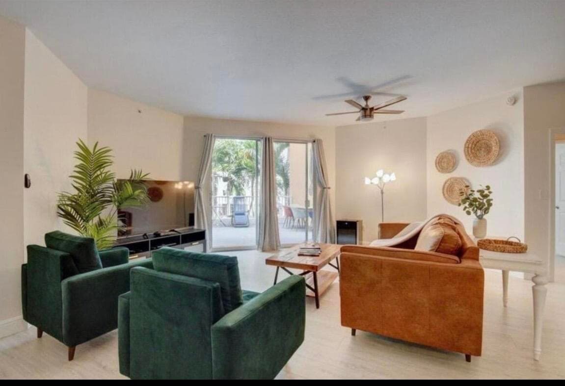 802 W Windward Way 216, Lantana, FL 33462 — photo 13 of 34