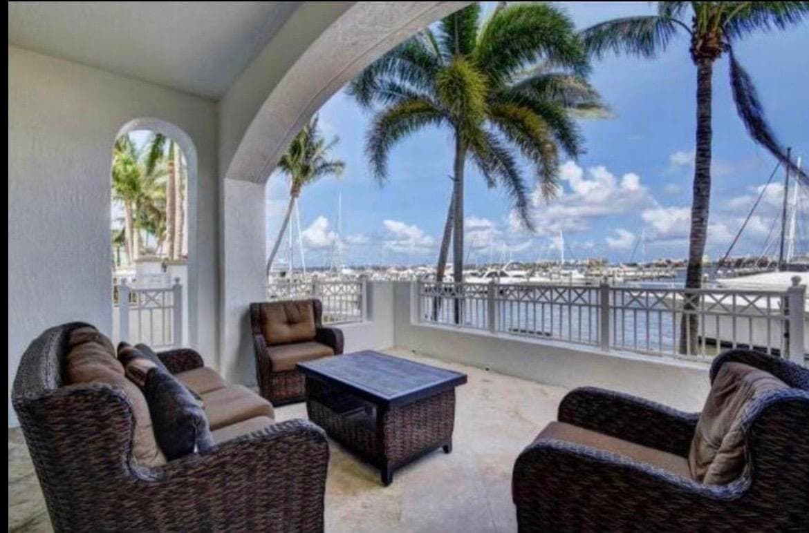 802 W Windward Way 216, Lantana, FL 33462 — photo 23 of 34