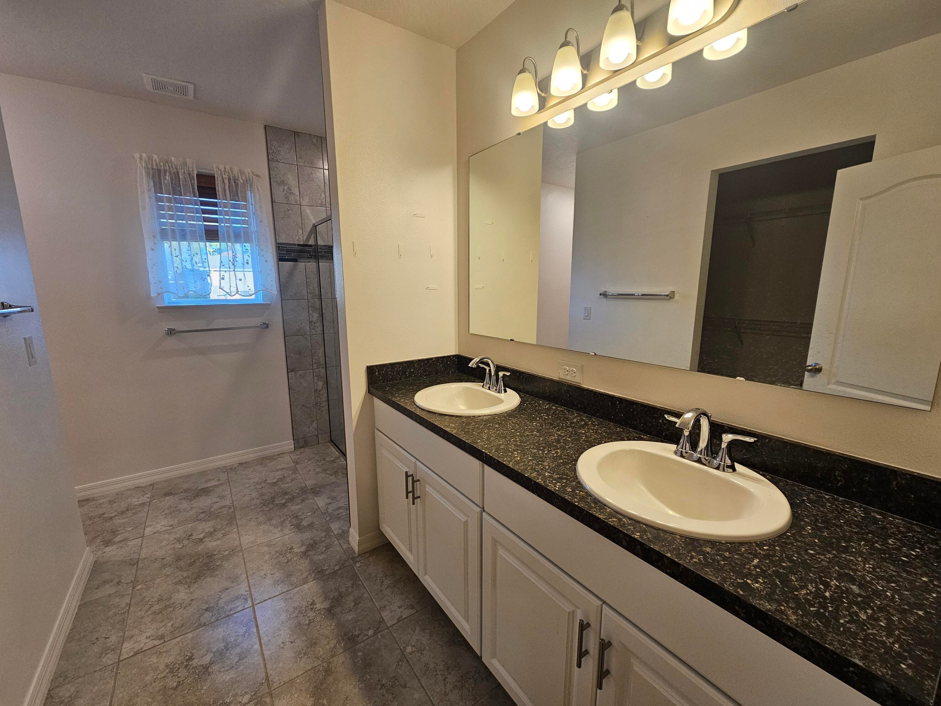 261 Wisteria Avenue NW, Palm Bay, FL 32907 — photo 11 of 15