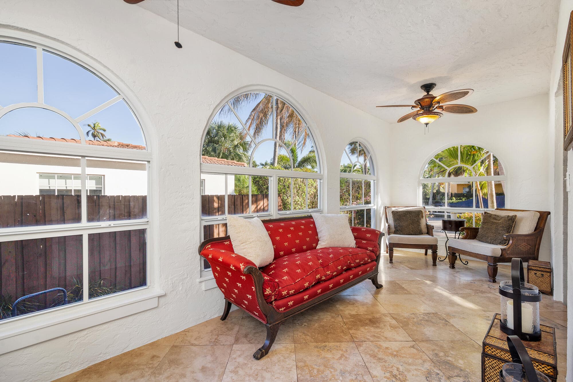 137 Edgewood Drive, West Palm Beach, FL 33405 — photo 9 of 42
