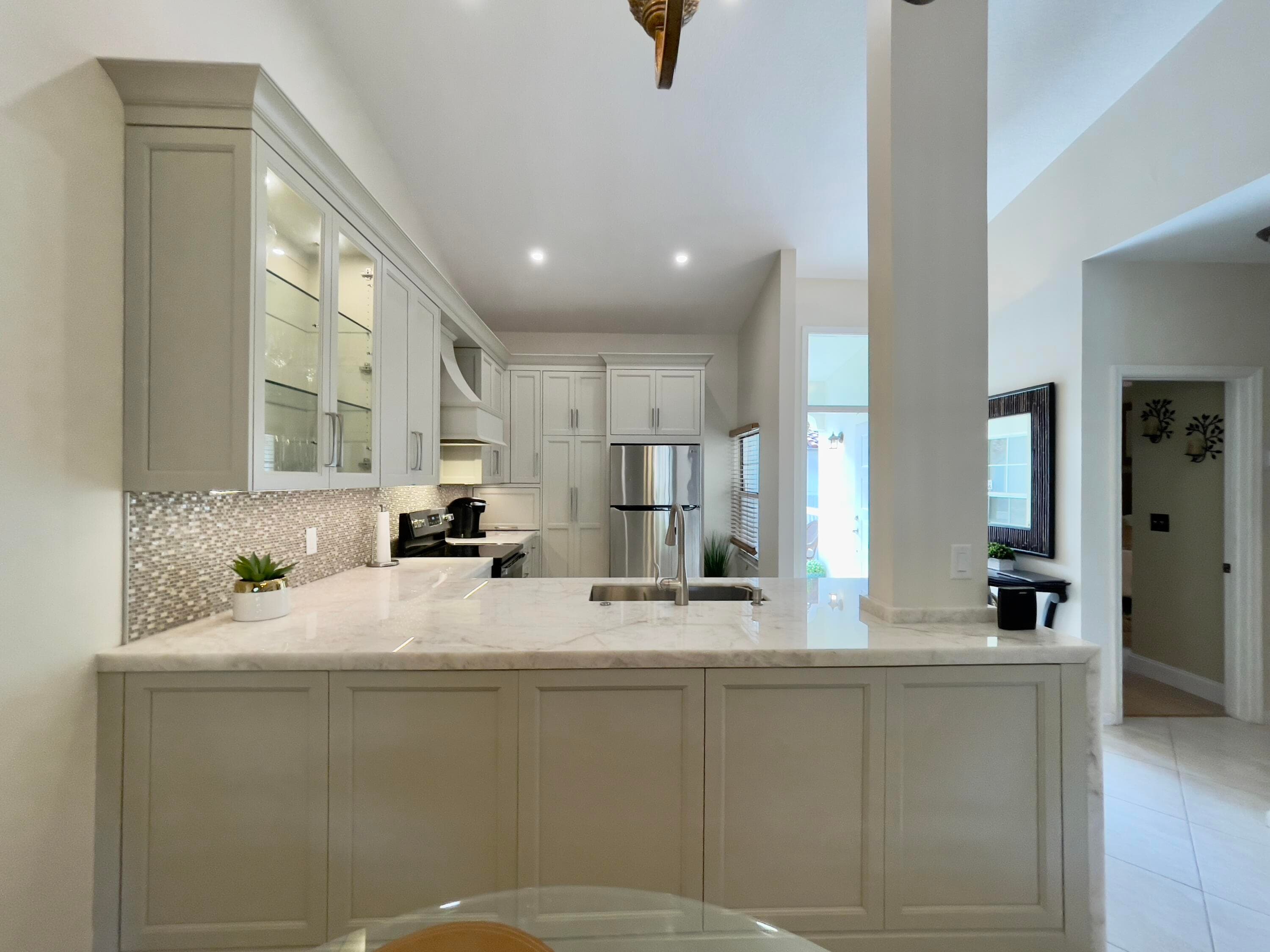 202 Cypress Point Drive 202, Palm Beach Gardens, FL 33418 — photo 8 of 30