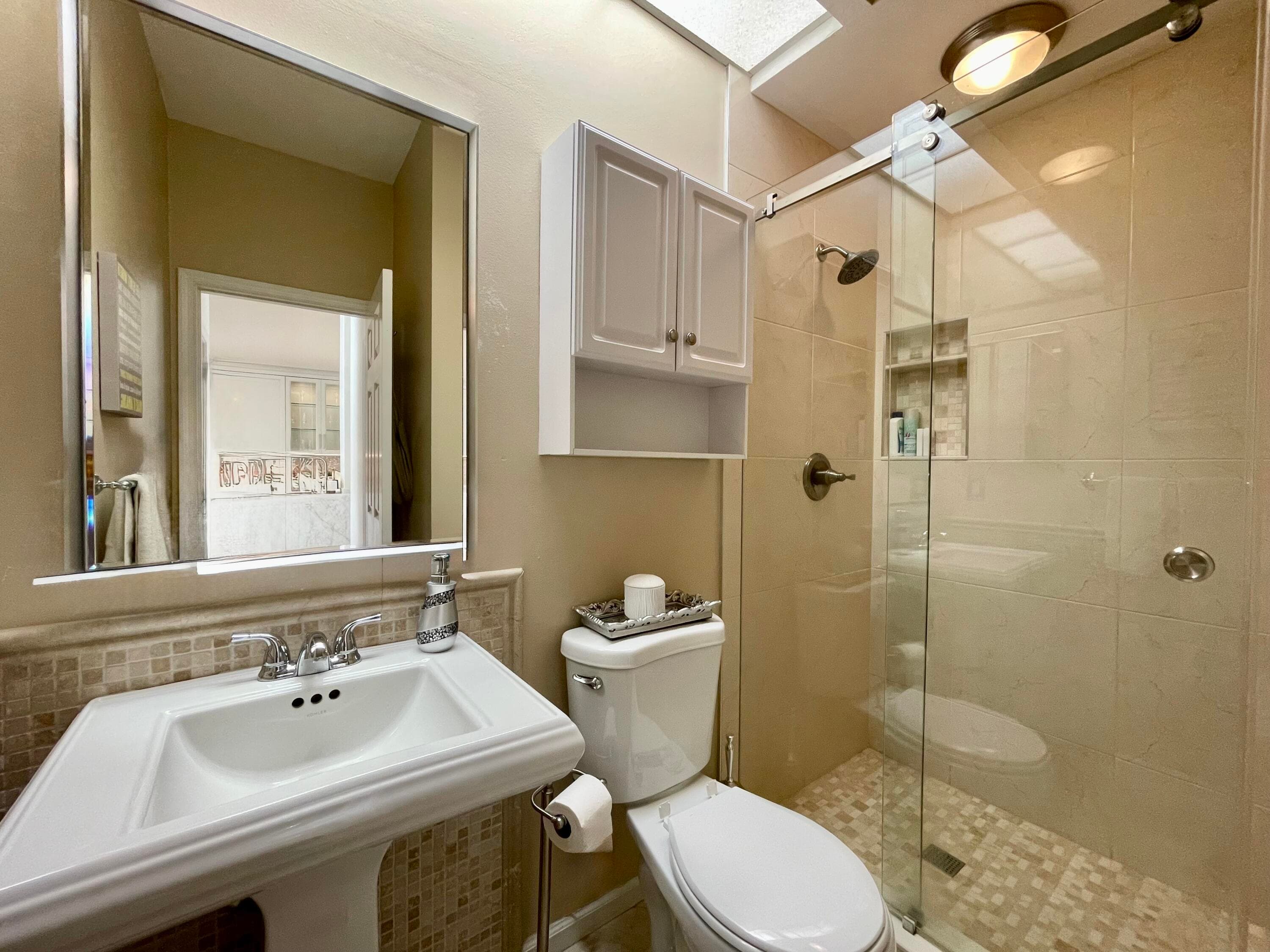 202 Cypress Point Drive 202, Palm Beach Gardens, FL 33418 — photo 22 of 30