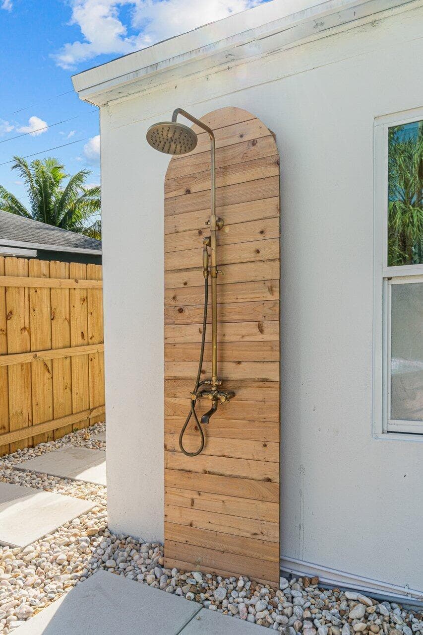 423 W Ocean Avenue, Lantana, FL 33462 — photo 44 of 53