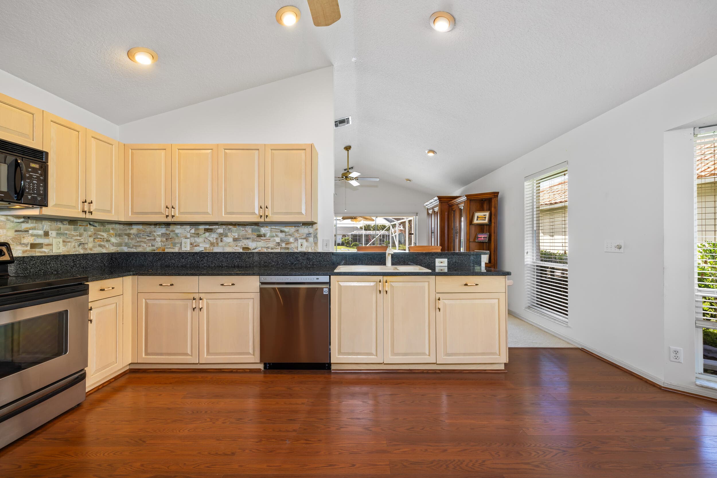 2368 SW Danforth Circle, Palm City, FL 34990 — photo 11 of 36