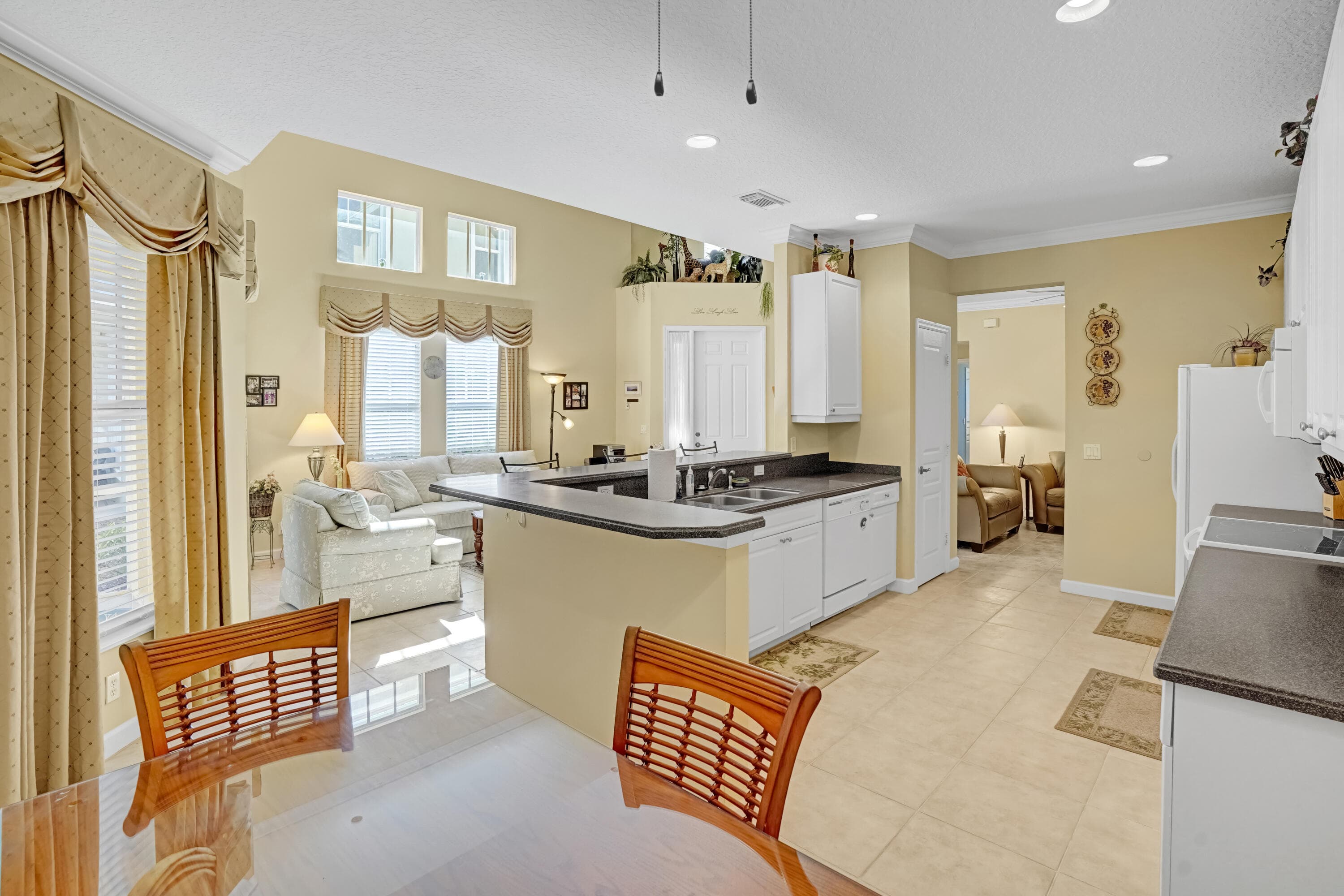 10484 SW Westlawn Boulevard, Port St. Lucie, FL 34987 — photo 15 of 40