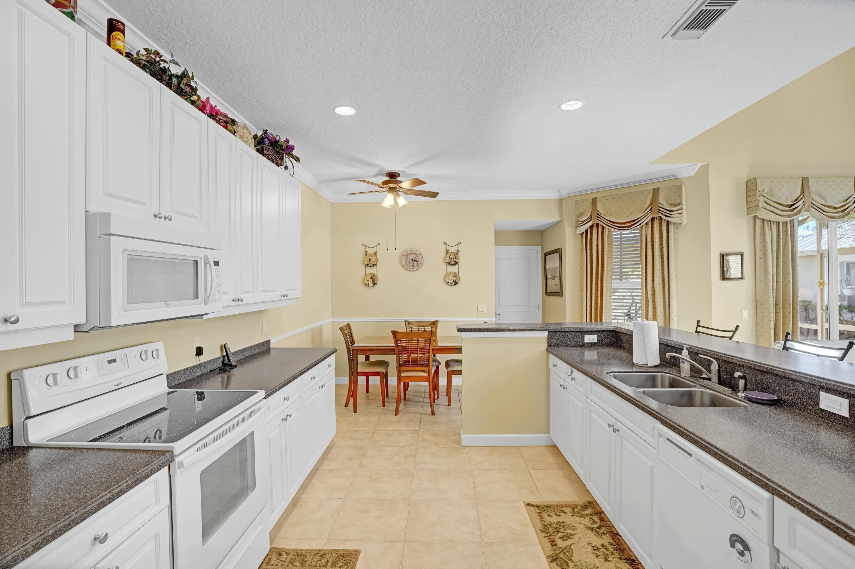 10484 SW Westlawn Boulevard, Port St. Lucie, FL 34987 — photo 16 of 40