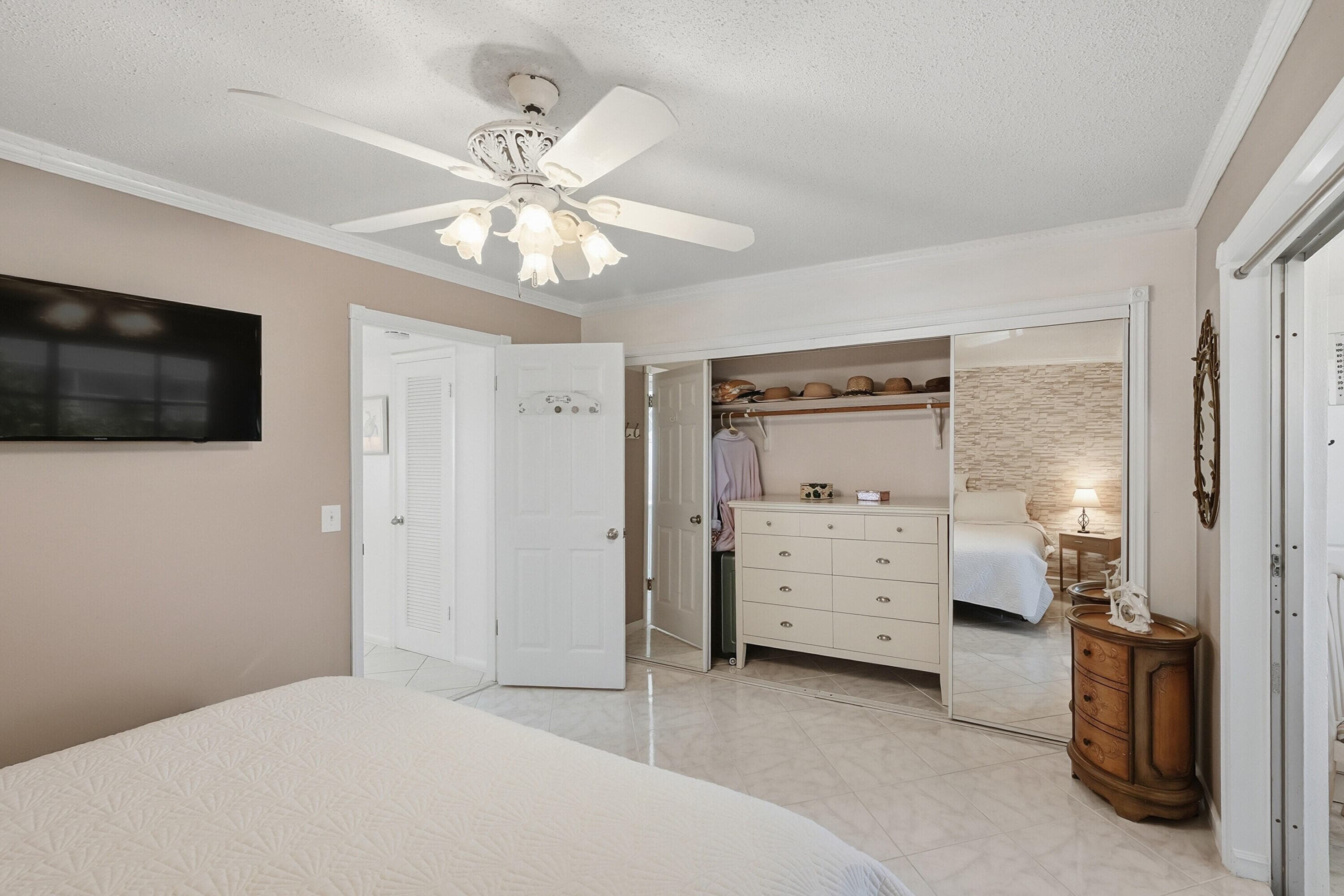 47 Berkshire B Crescent B, West Palm Beach, FL 33417 — photo 13 of 25