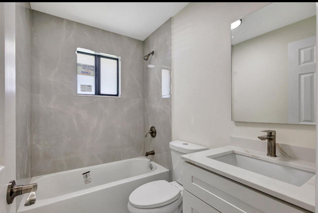 2016 Avenue S, Riviera Beach, FL 33404 — photo 8 of 17