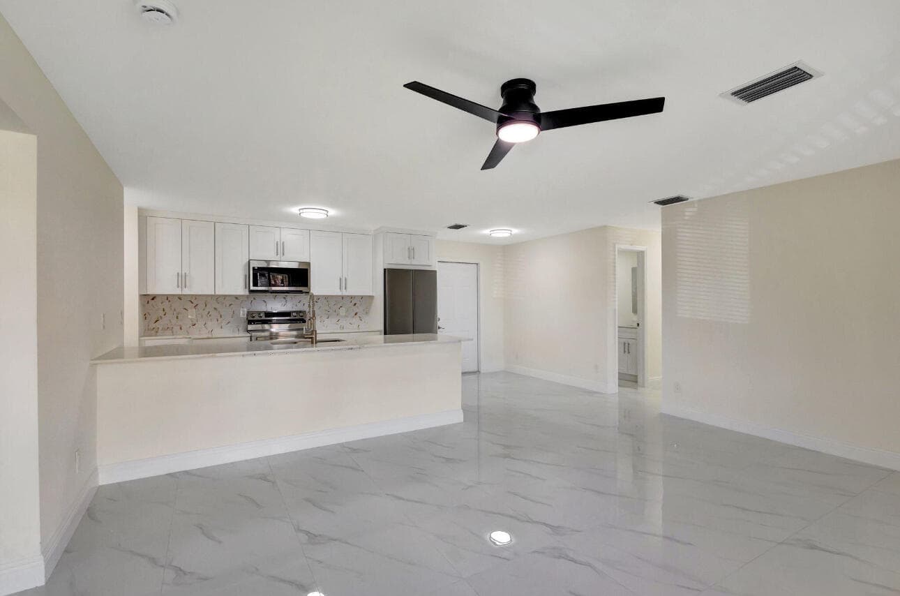 2016 Avenue S, Riviera Beach, FL 33404 — photo 17 of 17