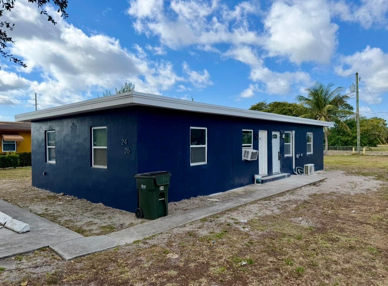 26 SW 10th Avenue, Delray Beach, FL 33444 — photo 2 of 31