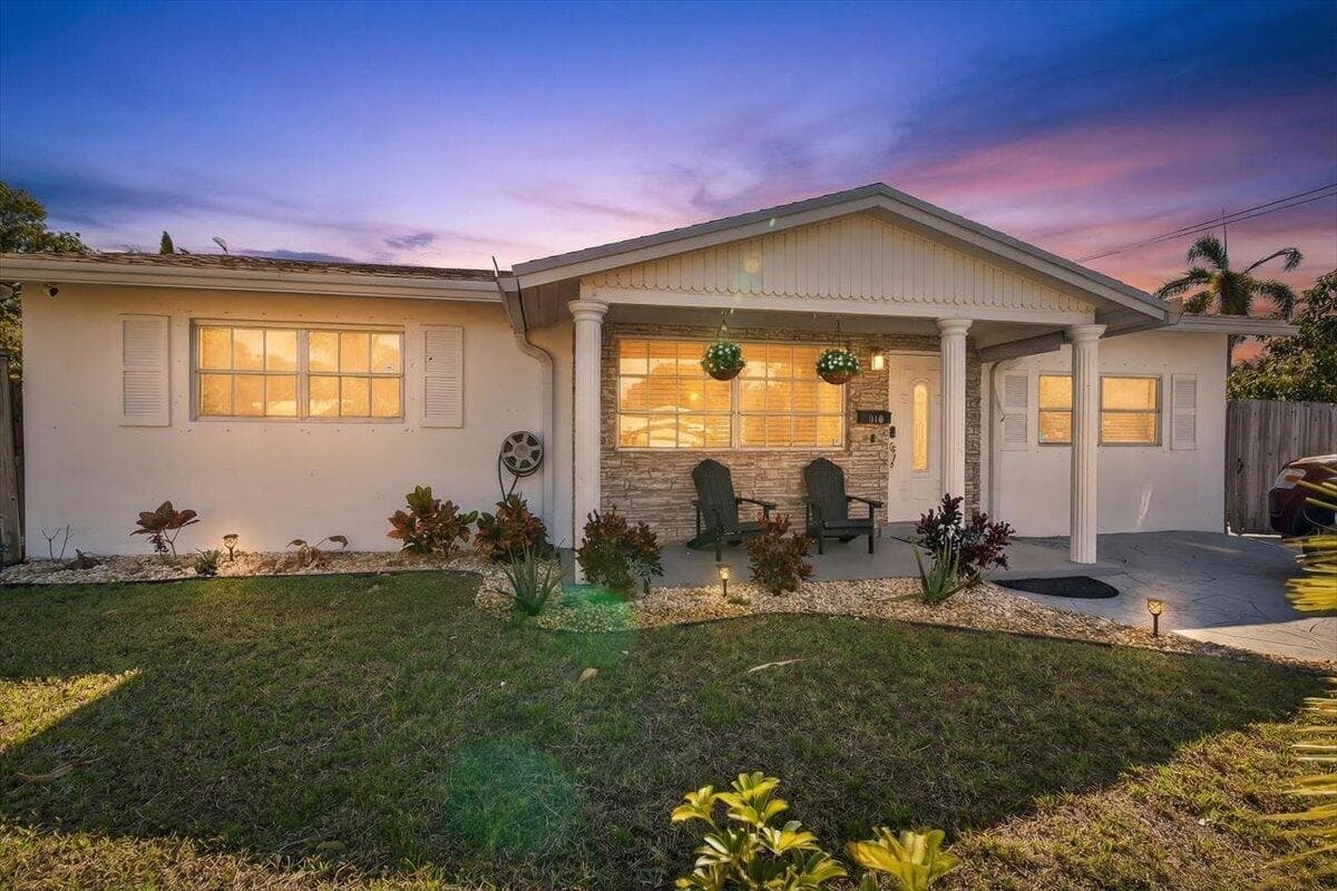 110 NE 30th Street, Pompano Beach, FL 33064 — photo 3 of 31