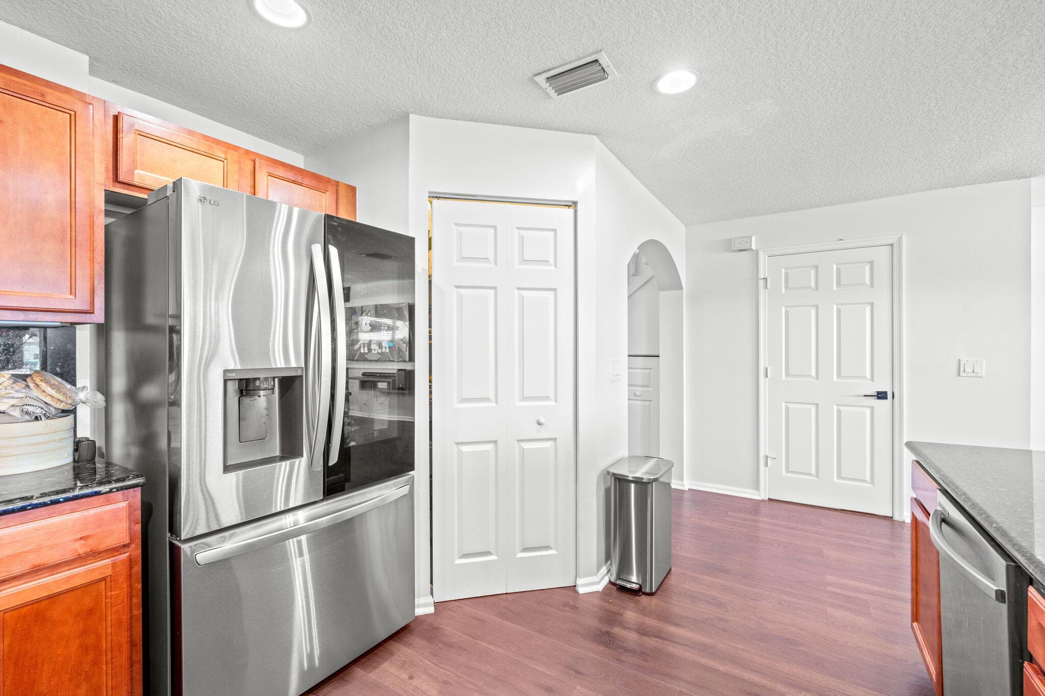 948 Imperial Lake Road, West Palm Beach, FL 33413 — photo 6 of 67