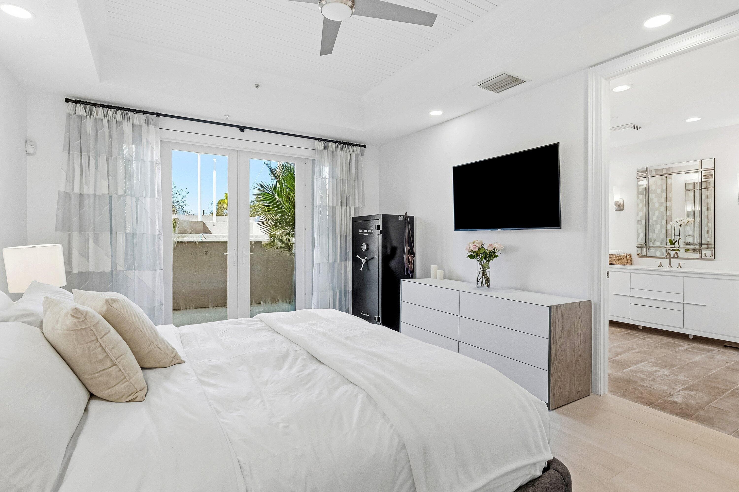 122 SE 6th Avenue 3, Delray Beach, FL 33483 — photo 23 of 39