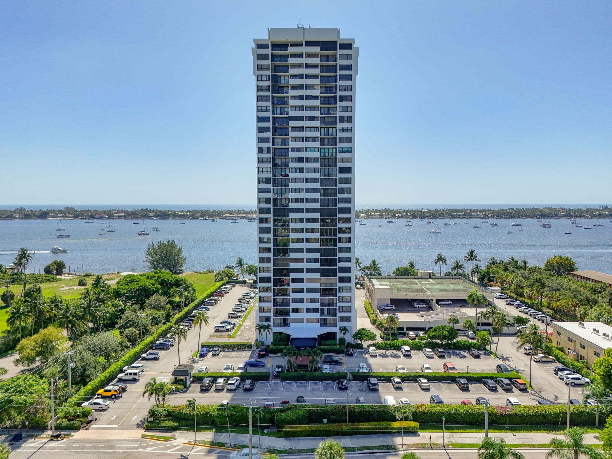 5600 N Flagler Drive 2703, West Palm Beach, FL 33407 — photo