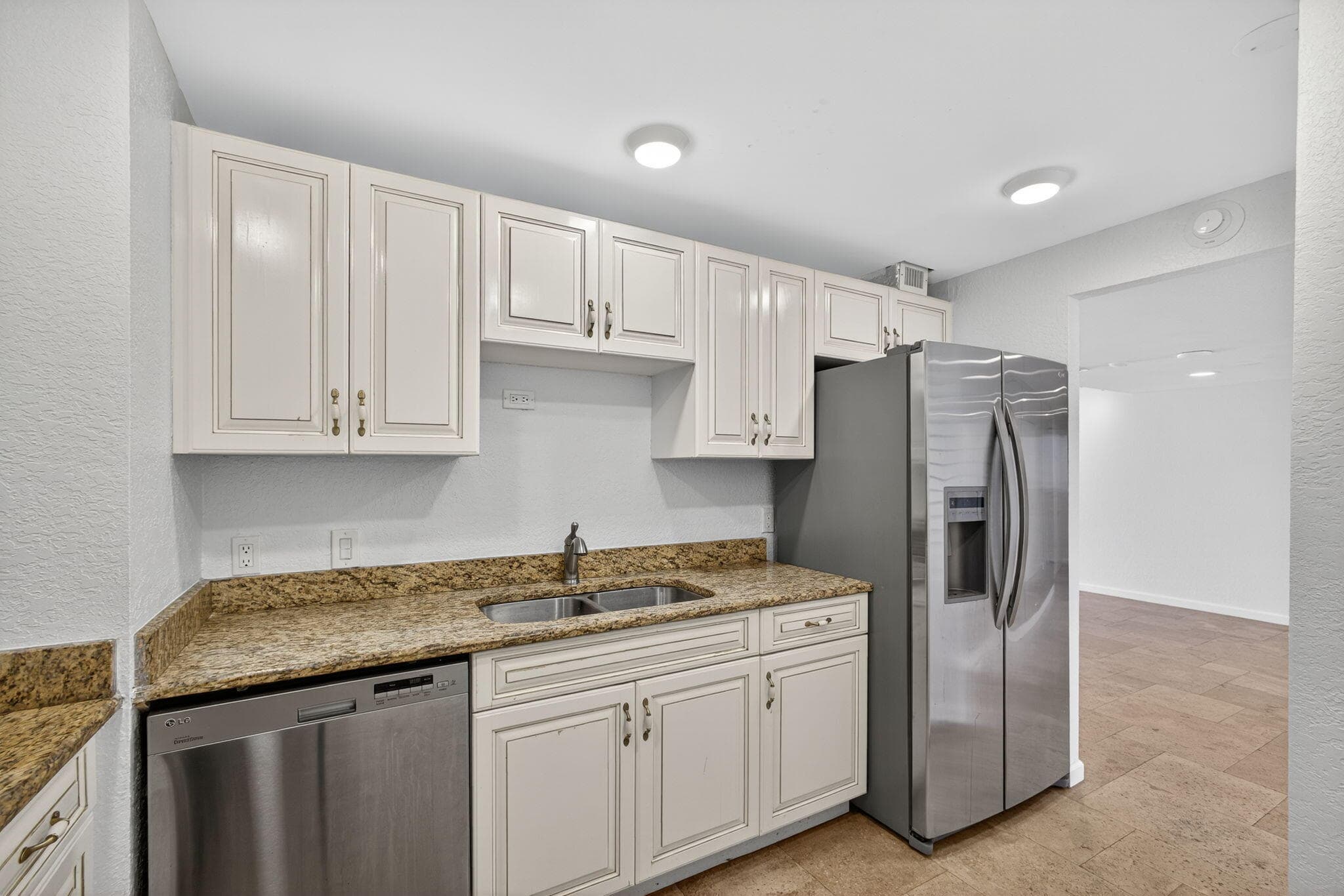 5600 N Flagler Drive 2703, West Palm Beach, FL 33407 — photo 9 of 60